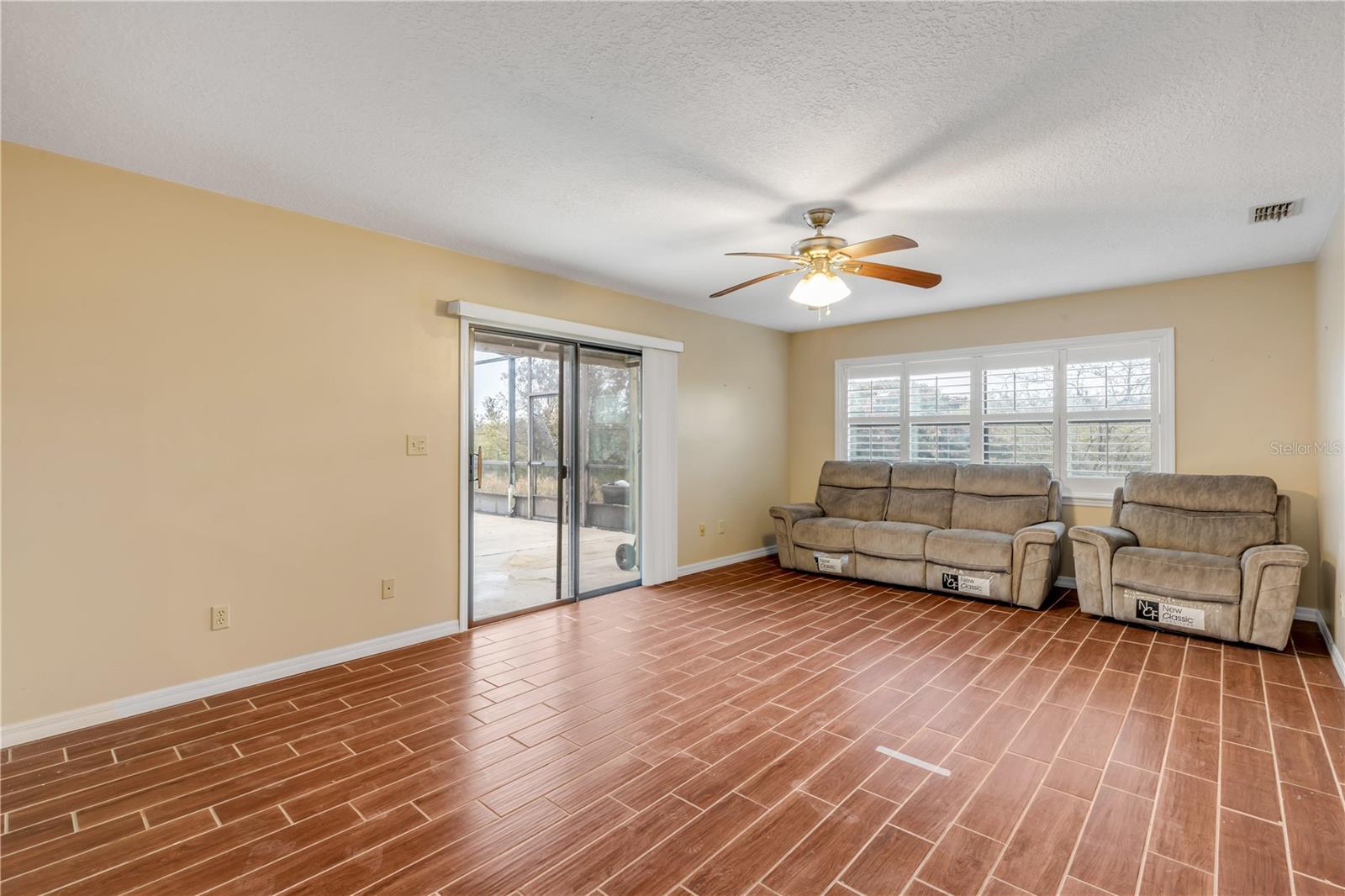 Image 30 of 70 For 602 23rd Street