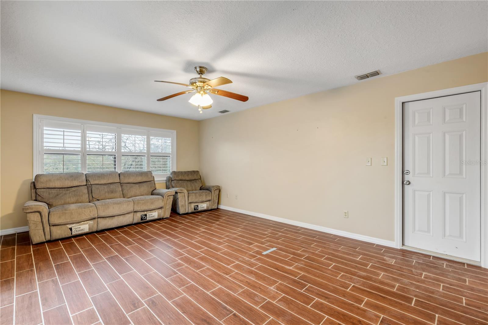 Image 31 of 70 For 602 23rd Street