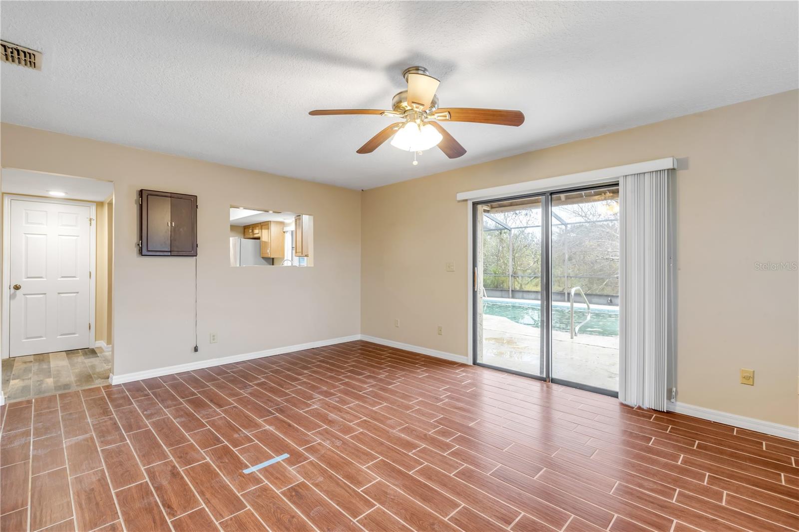 Image 33 of 70 For 602 23rd Street