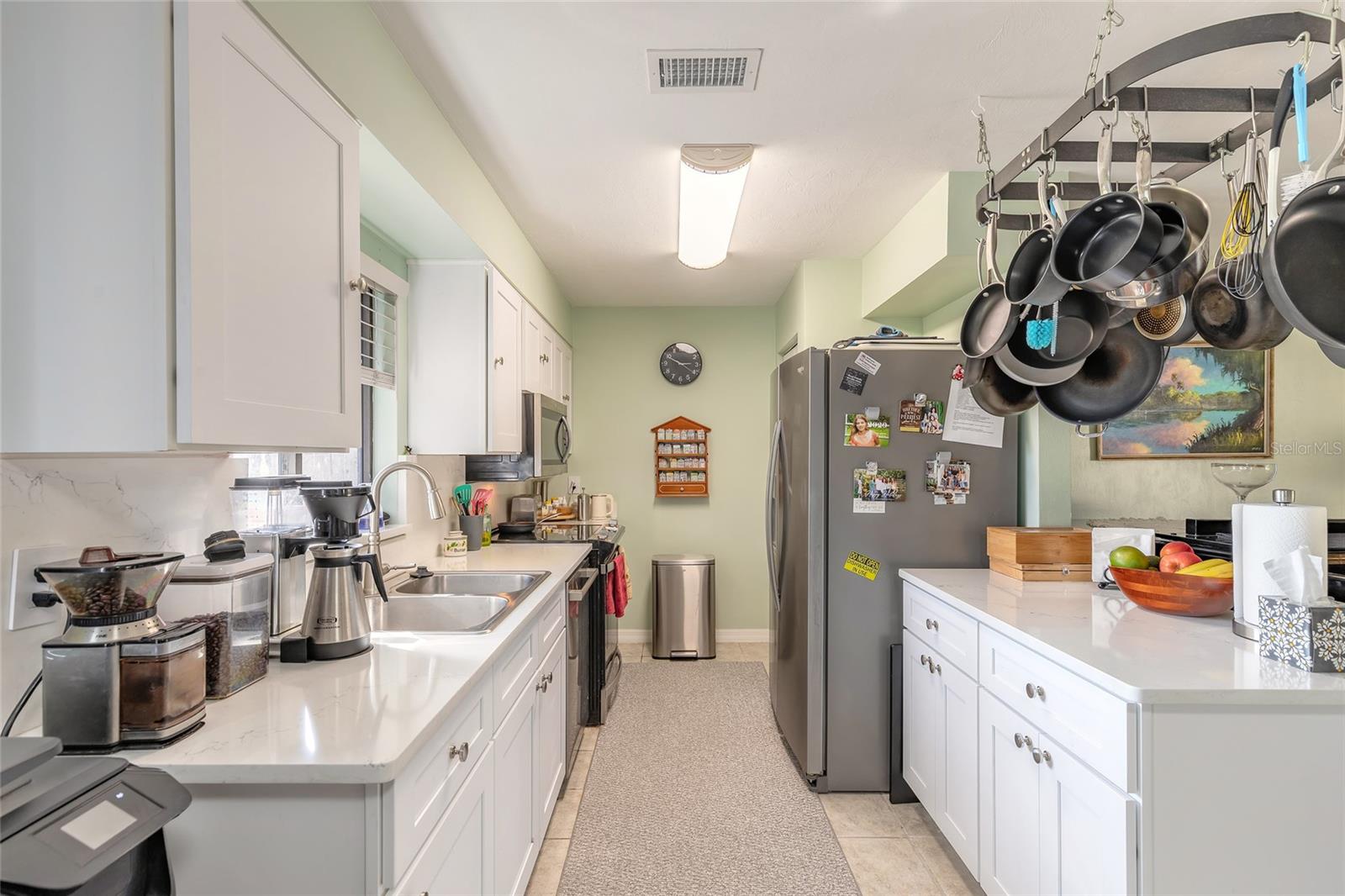 Image 10 of 36 For 1968 Red Cedar Circle