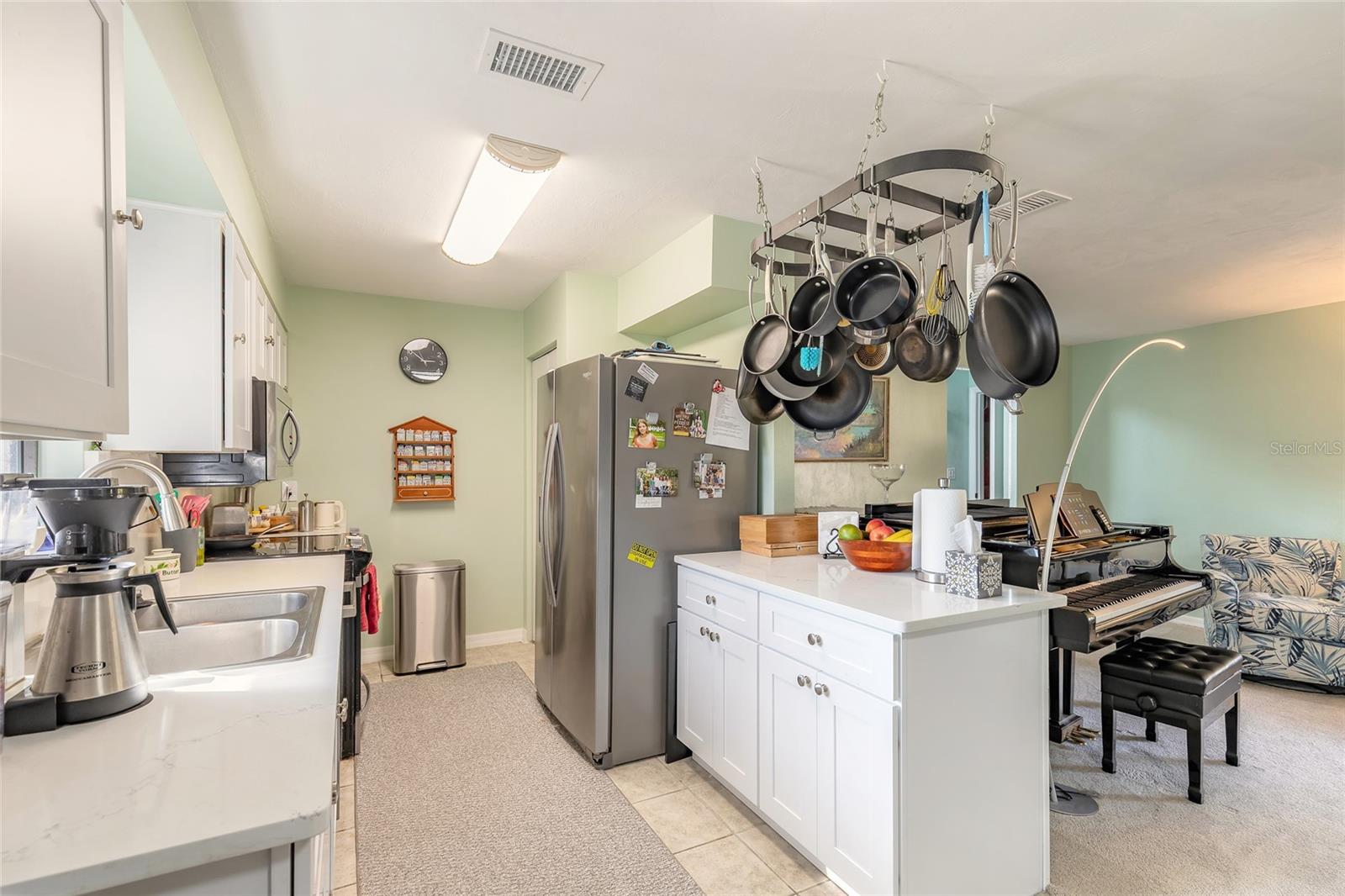 Image 12 of 36 For 1968 Red Cedar Circle