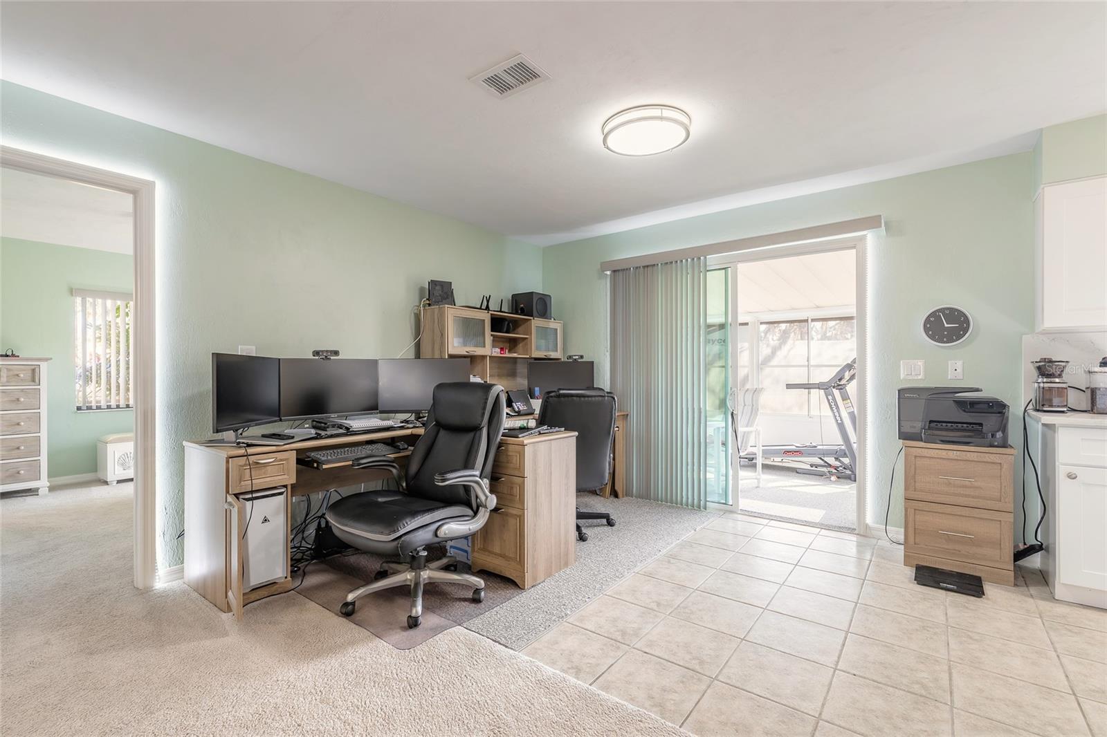 Image 9 of 36 For 1968 Red Cedar Circle