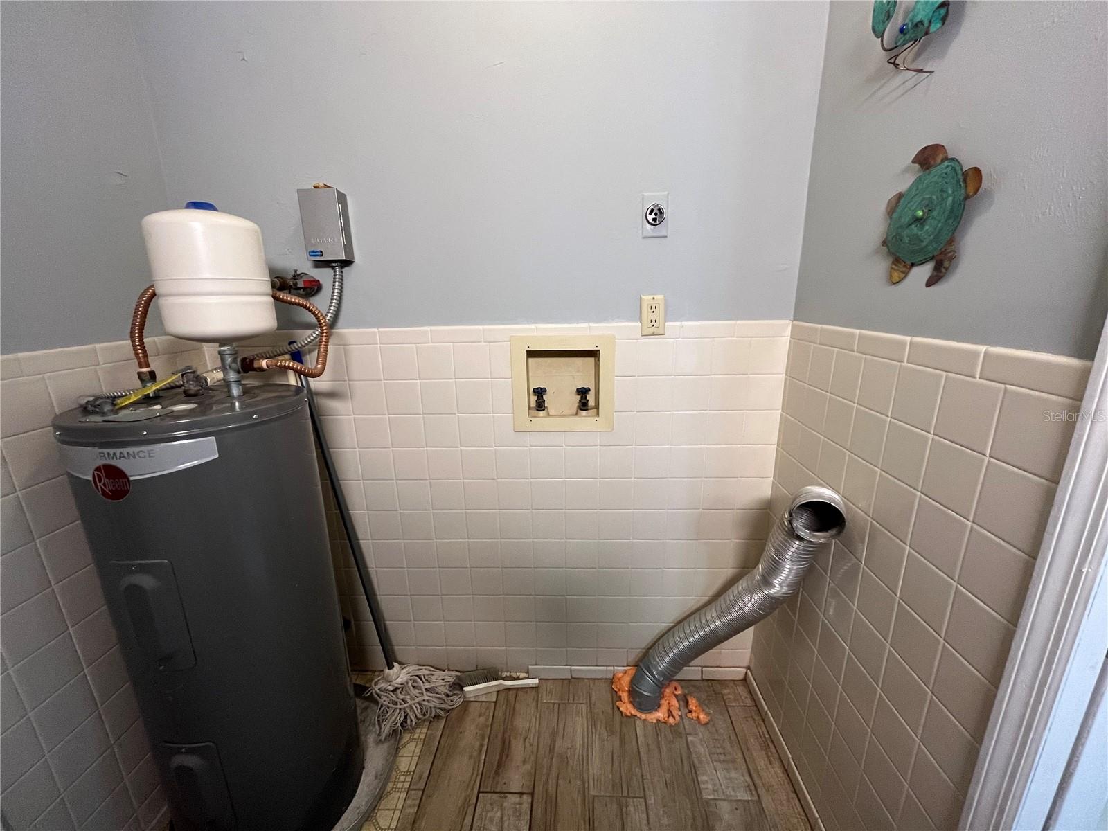 Image 27 of 39 For 617 Dora Street