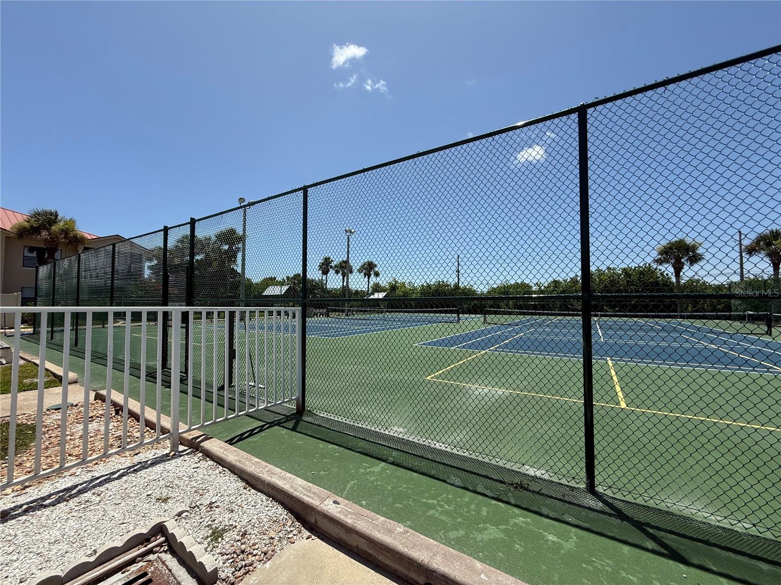 Image 13 of 31 For 468 Bouchelle Drive 128