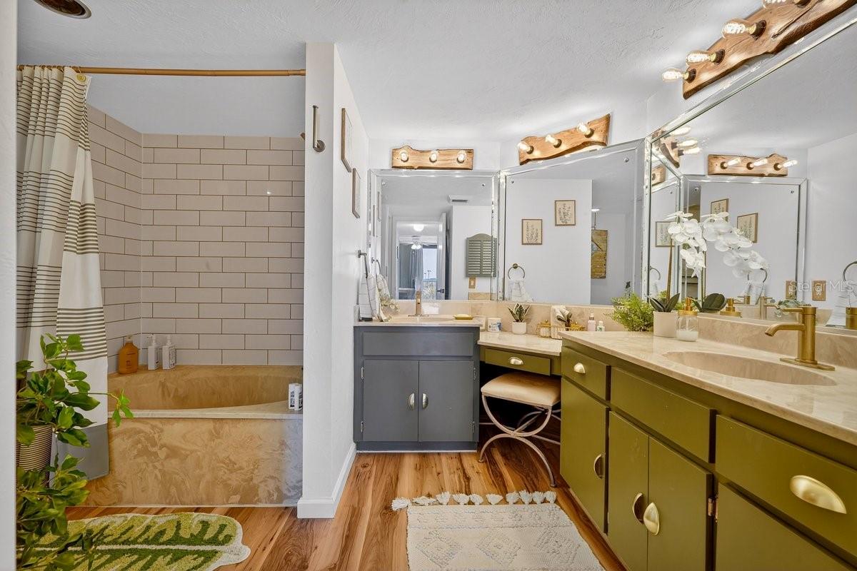 Image 29 of 54 For 3003 Atlantic Avenue 3b3