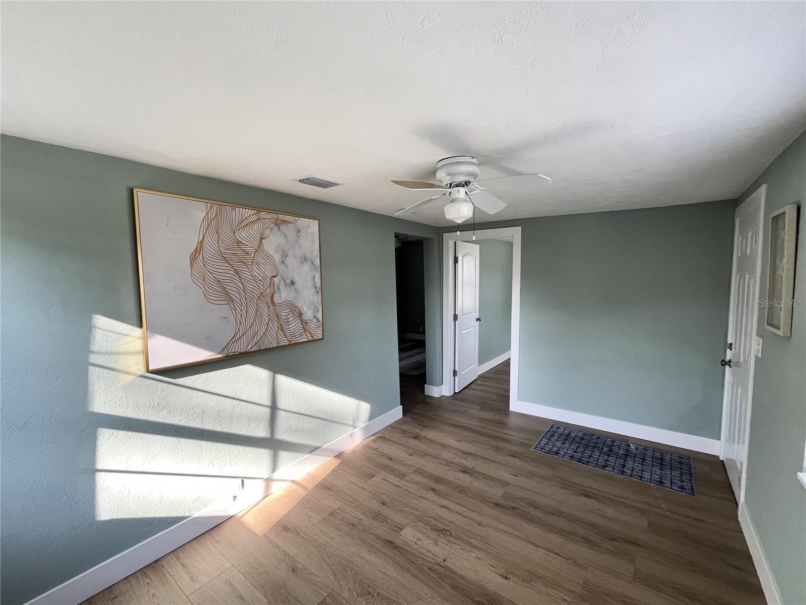 Image 12 of 33 For 448 Palm Street