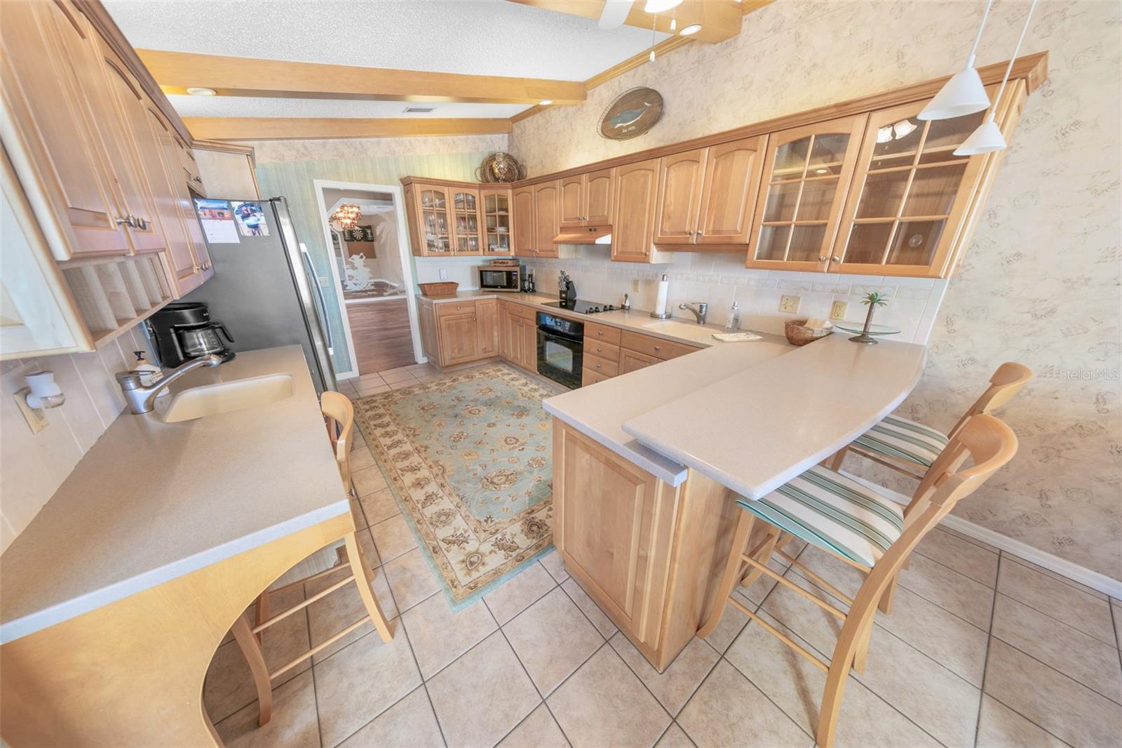 Image 17 of 77 For 4693 Atlantic Avenue