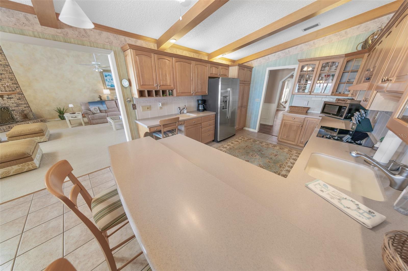 Image 18 of 77 For 4693 Atlantic Avenue