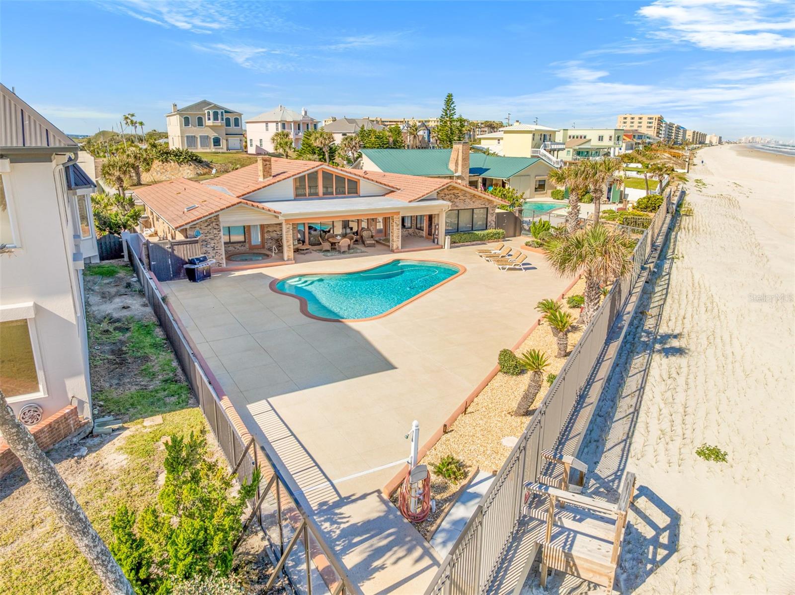 Image 44 of 77 For 4693 Atlantic Avenue