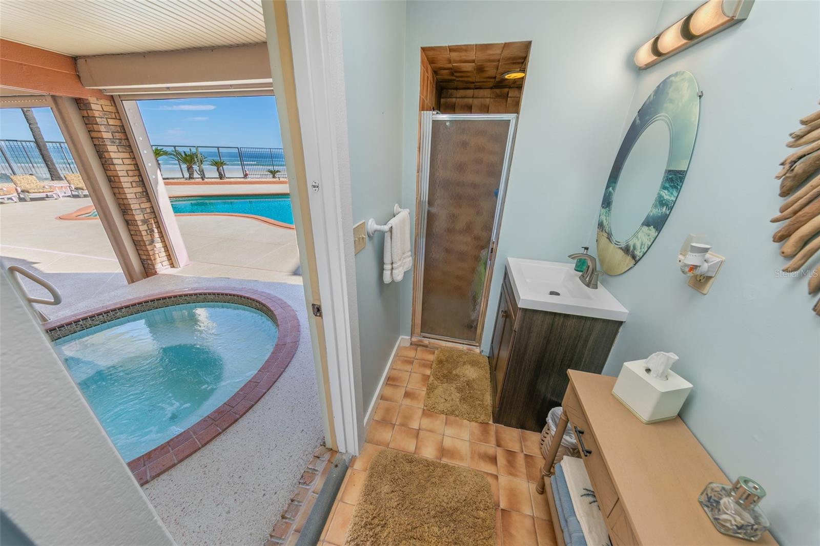 Image 47 of 77 For 4693 Atlantic Avenue