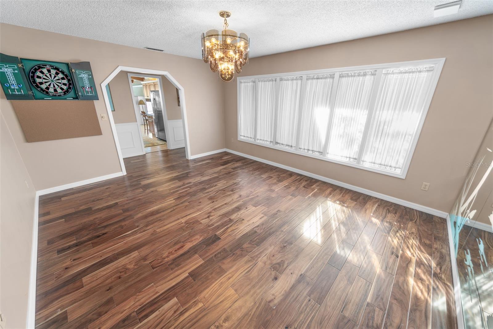 Image 50 of 77 For 4693 Atlantic Avenue