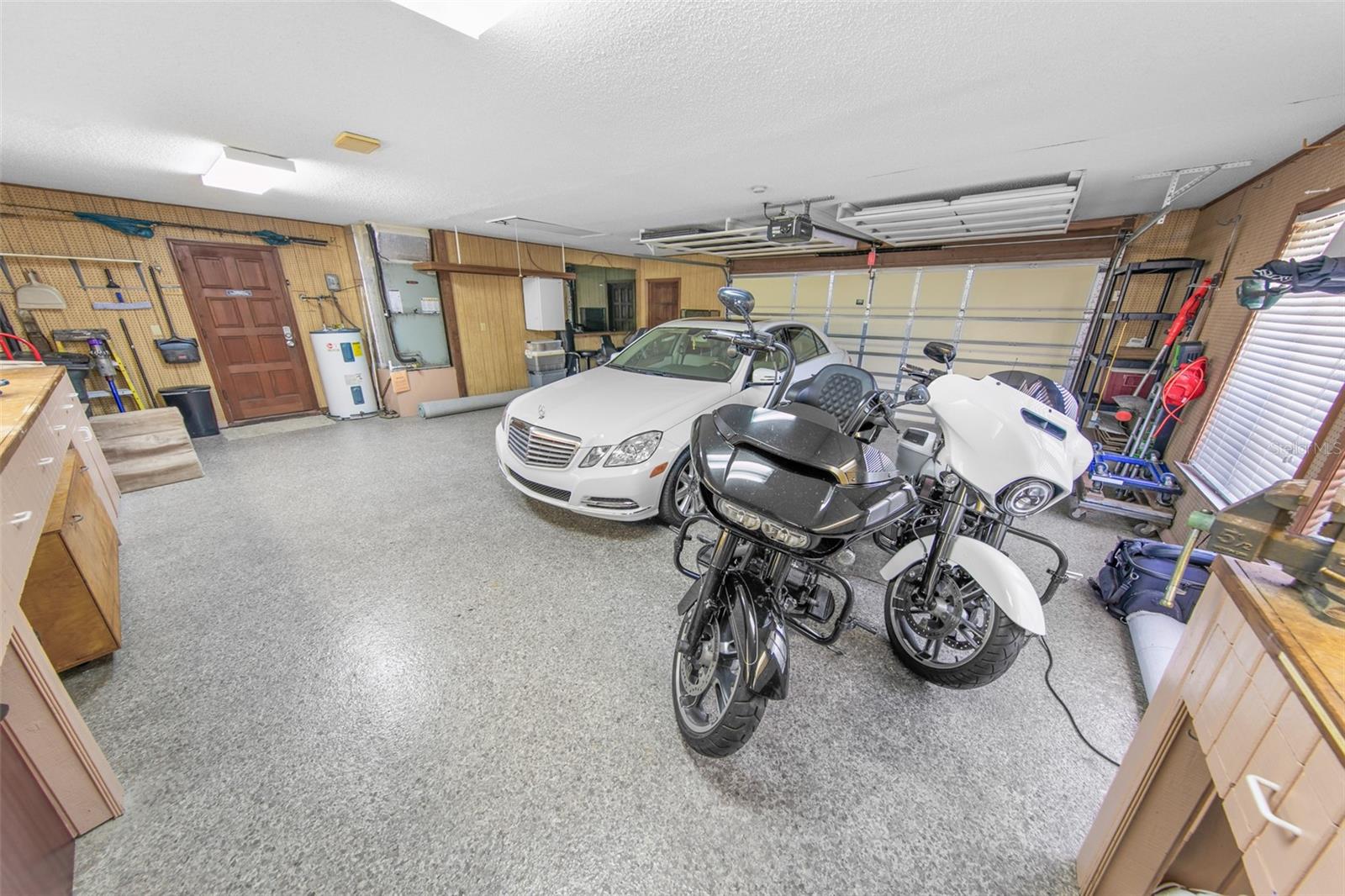 Image 54 of 77 For 4693 Atlantic Avenue