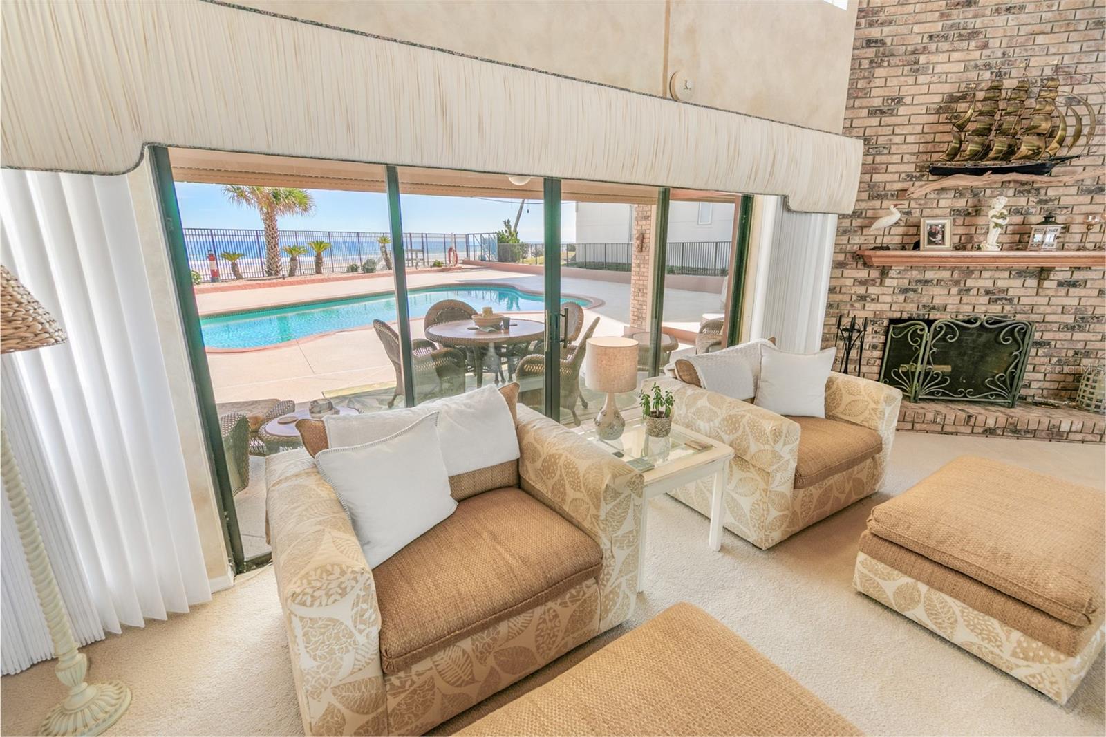 Image 7 of 77 For 4693 Atlantic Avenue