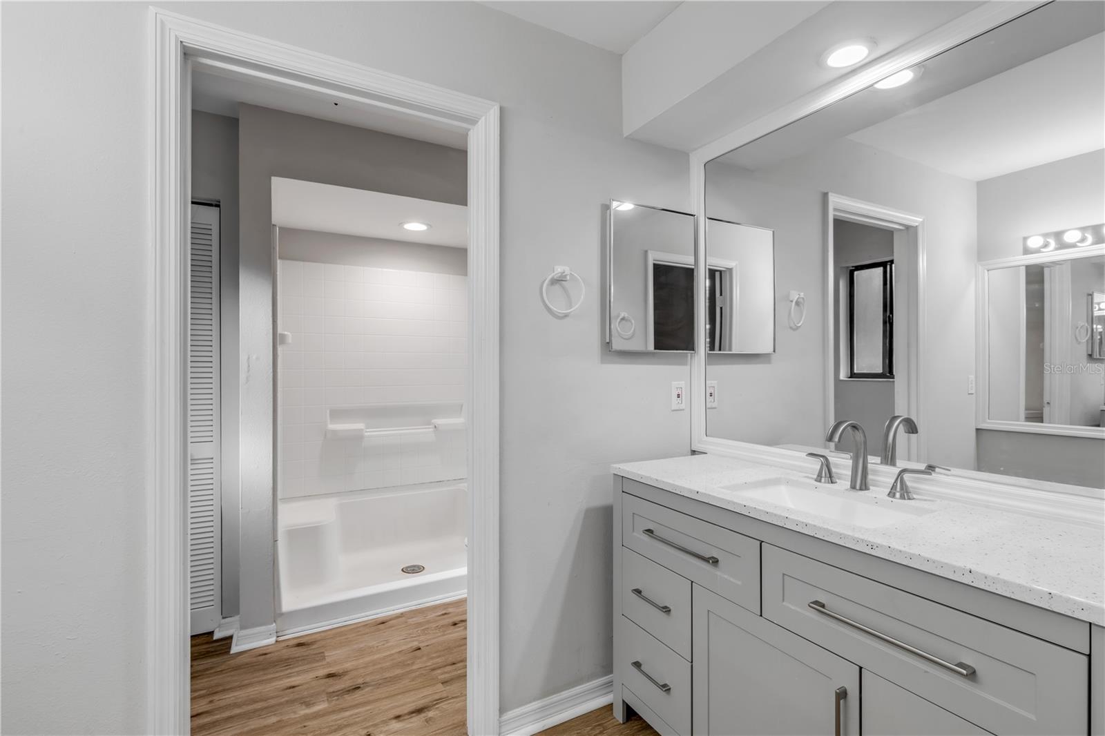 Image 12 of 25 For 1842 Evergreen Drive