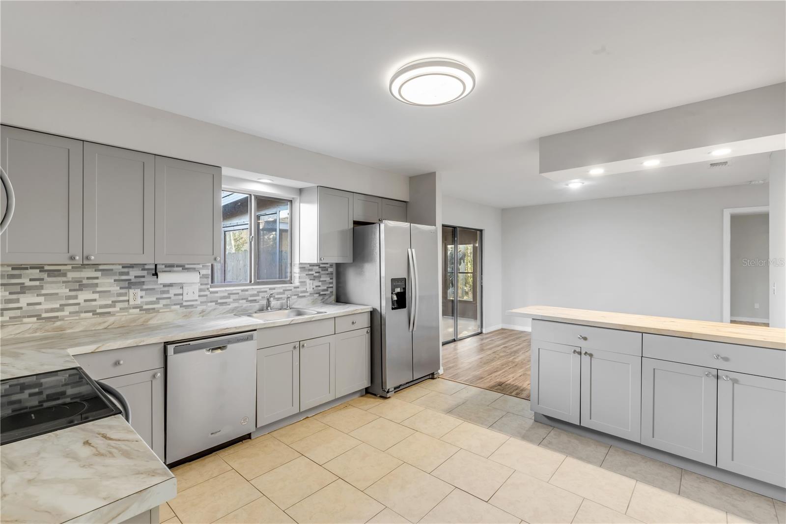 Image 9 of 25 For 1842 Evergreen Drive