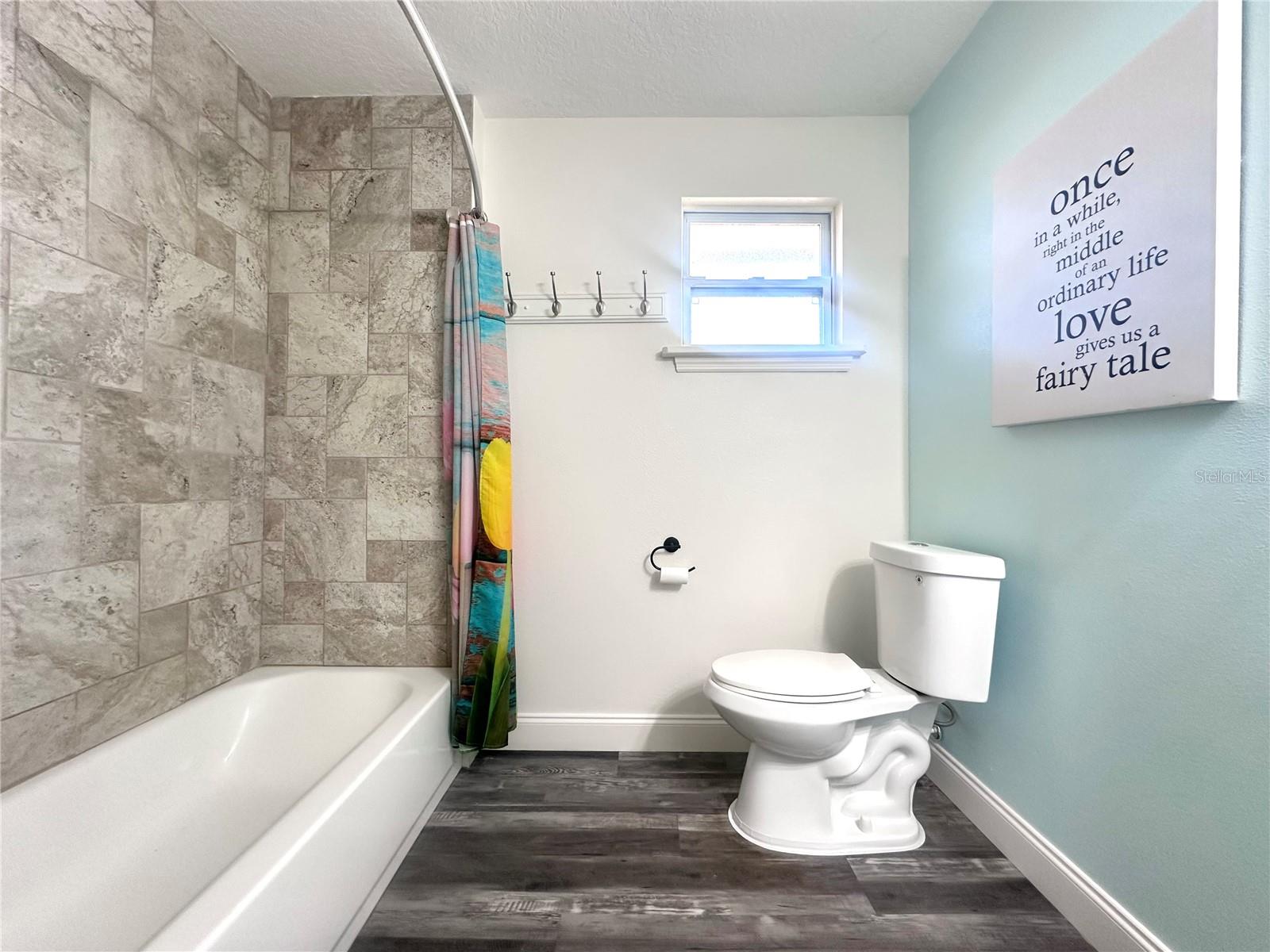 Image 21 of 29 For 200 28th Street