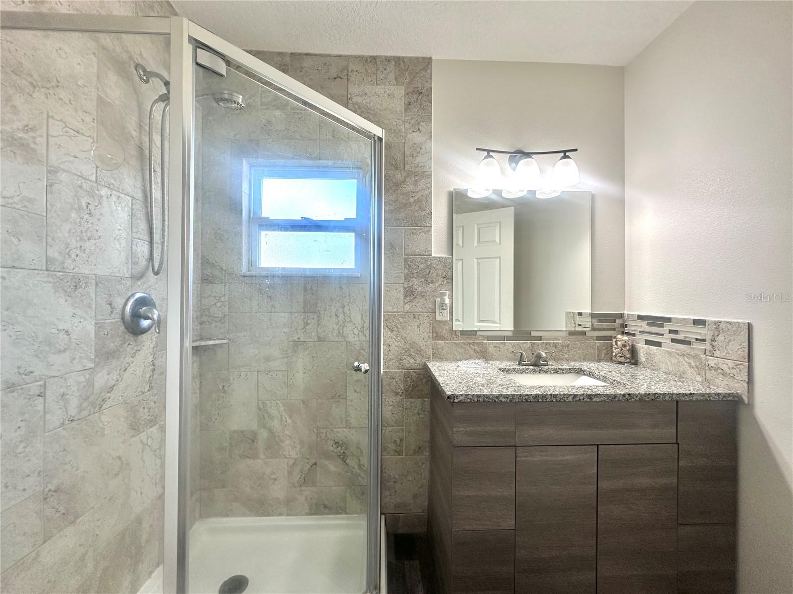 Image 23 of 29 For 200 28th Street