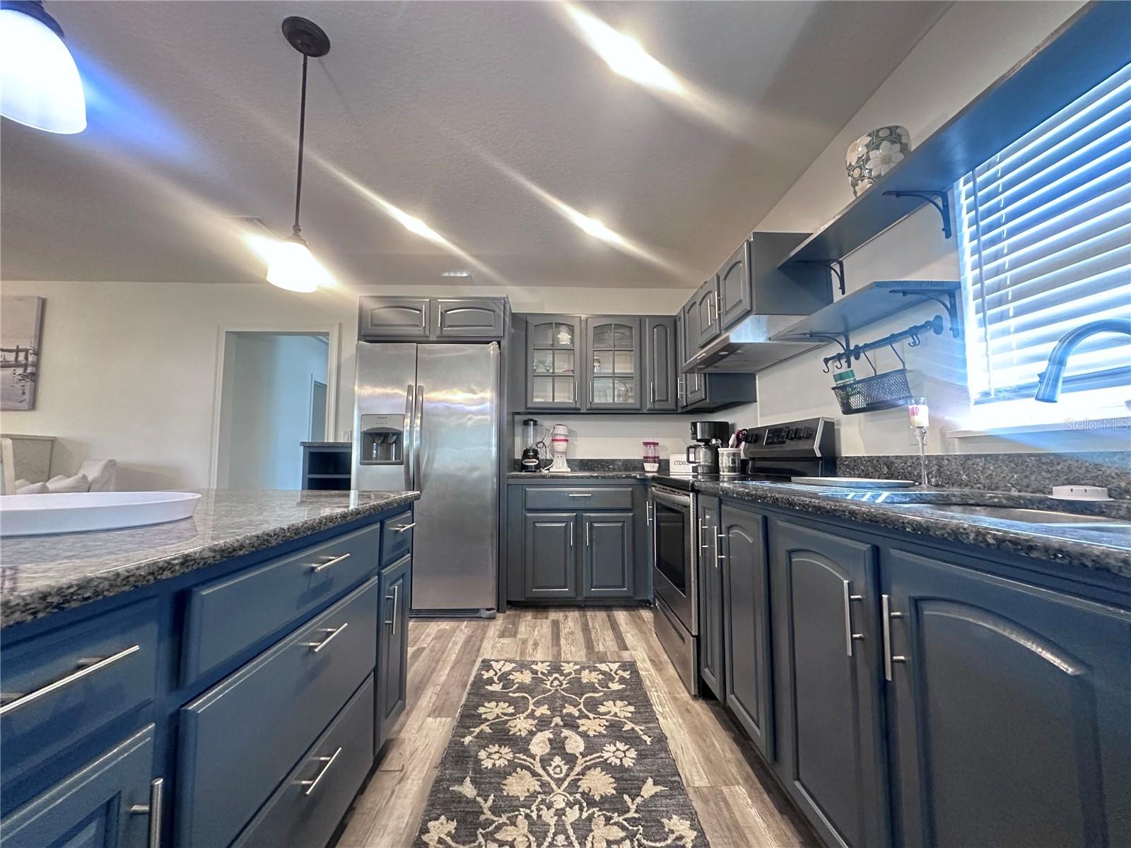 Image 6 of 29 For 200 28th Street