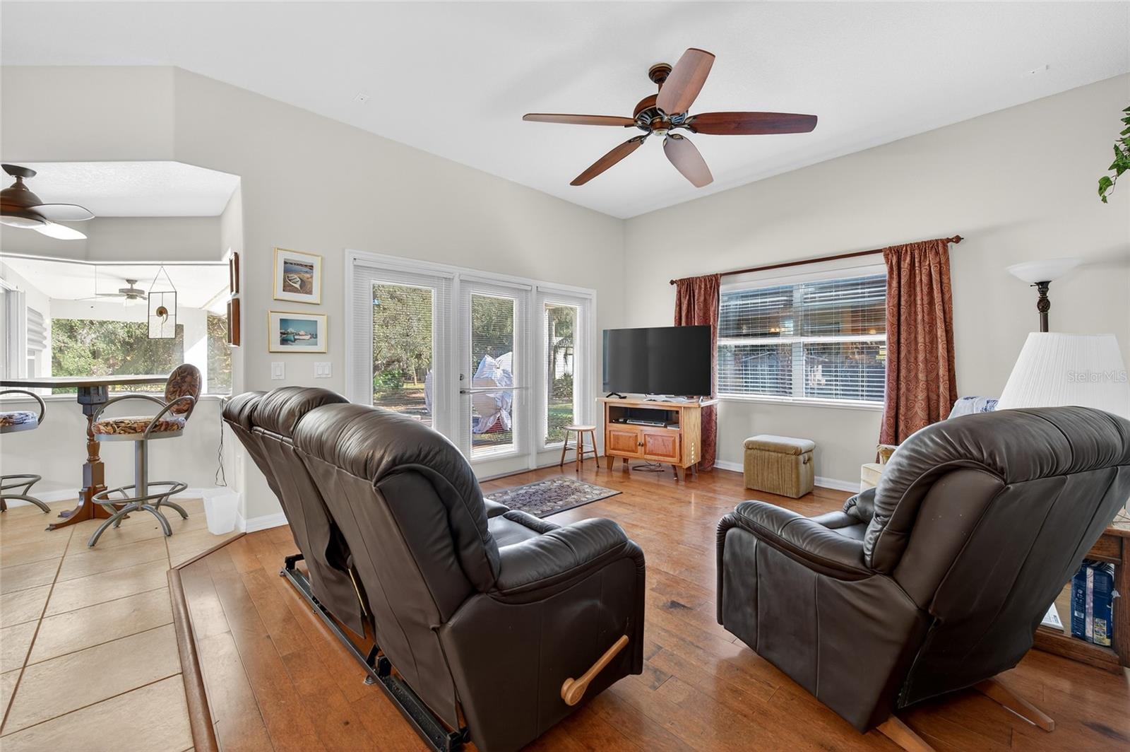 Image 27 of 56 For 4365 Burkholm