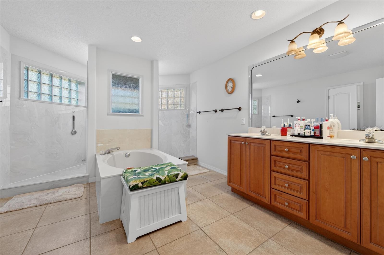 Image 33 of 56 For 4365 Burkholm