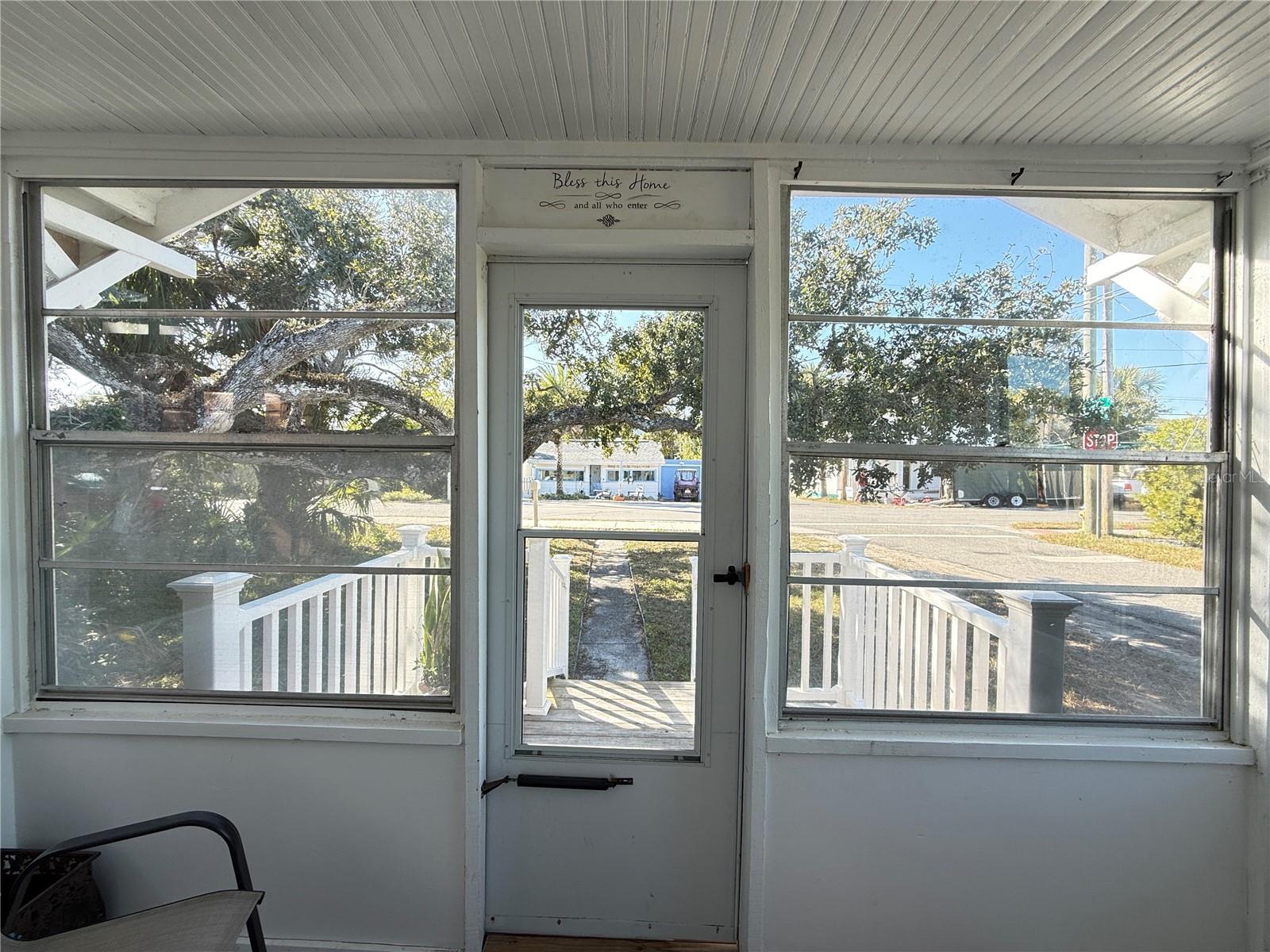 Image 11 of 18 For 207 Pine Street