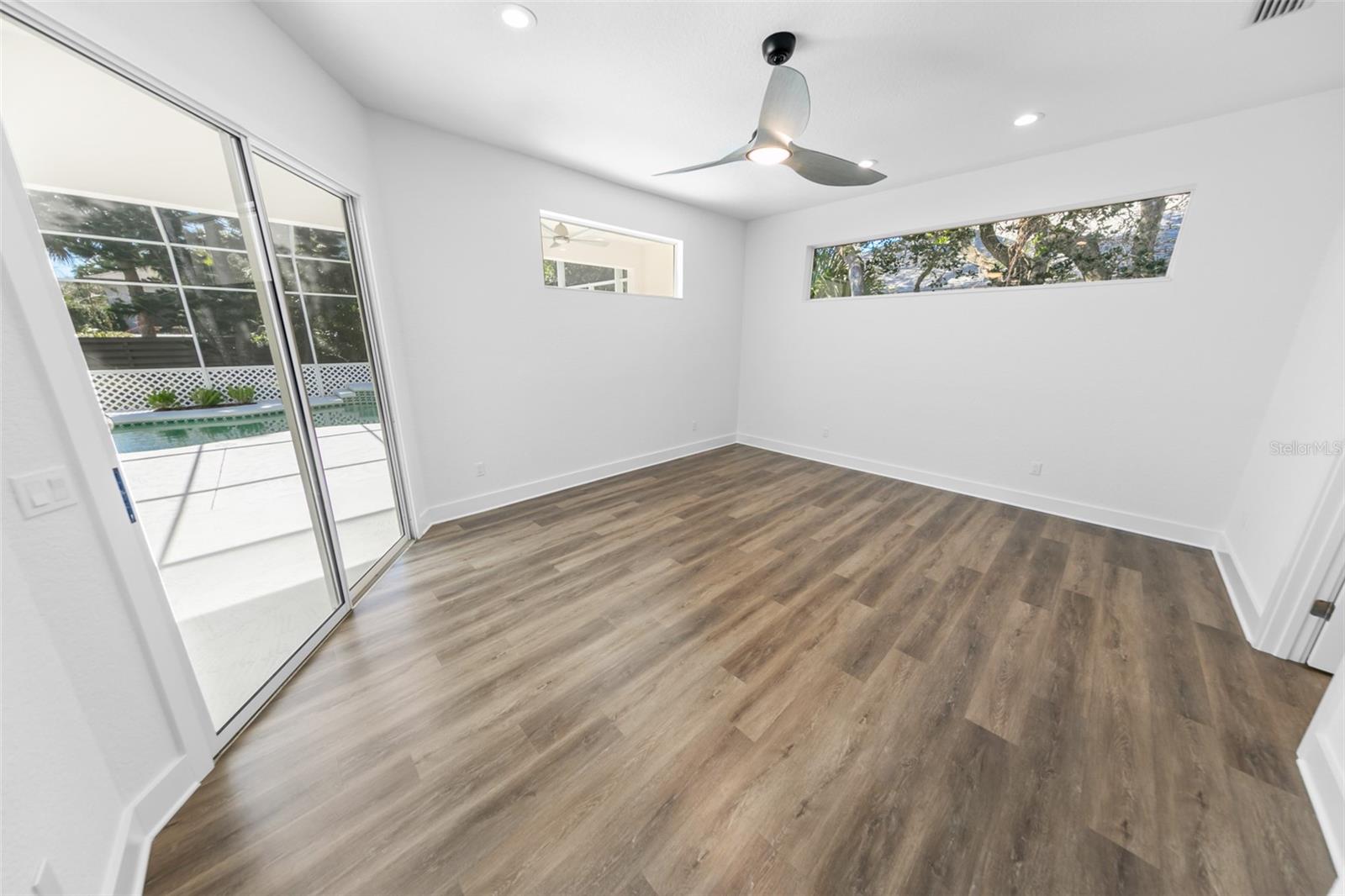 Image 20 of 54 For 14 Kelly Bea Court