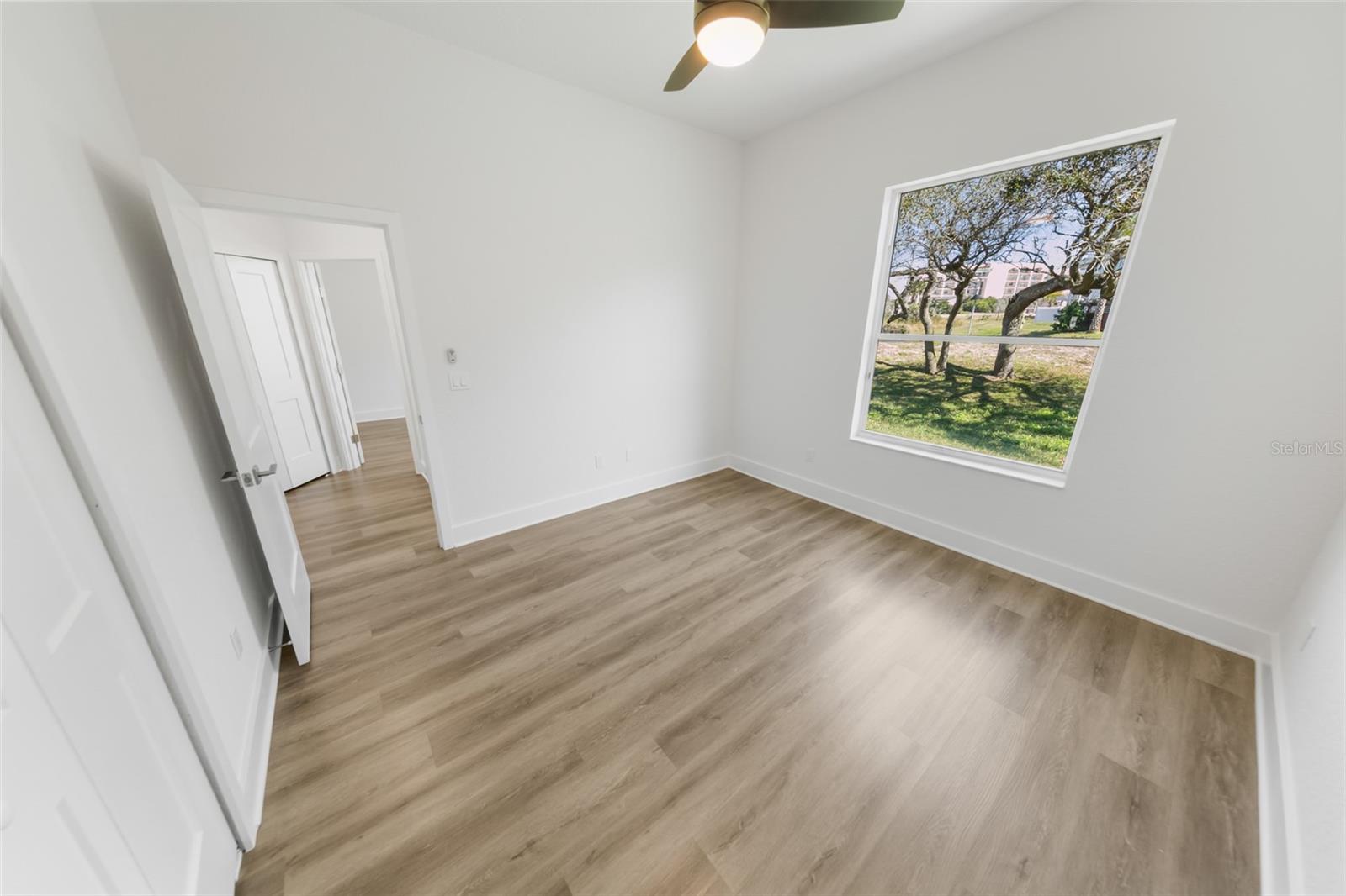 Image 40 of 54 For 14 Kelly Bea Court