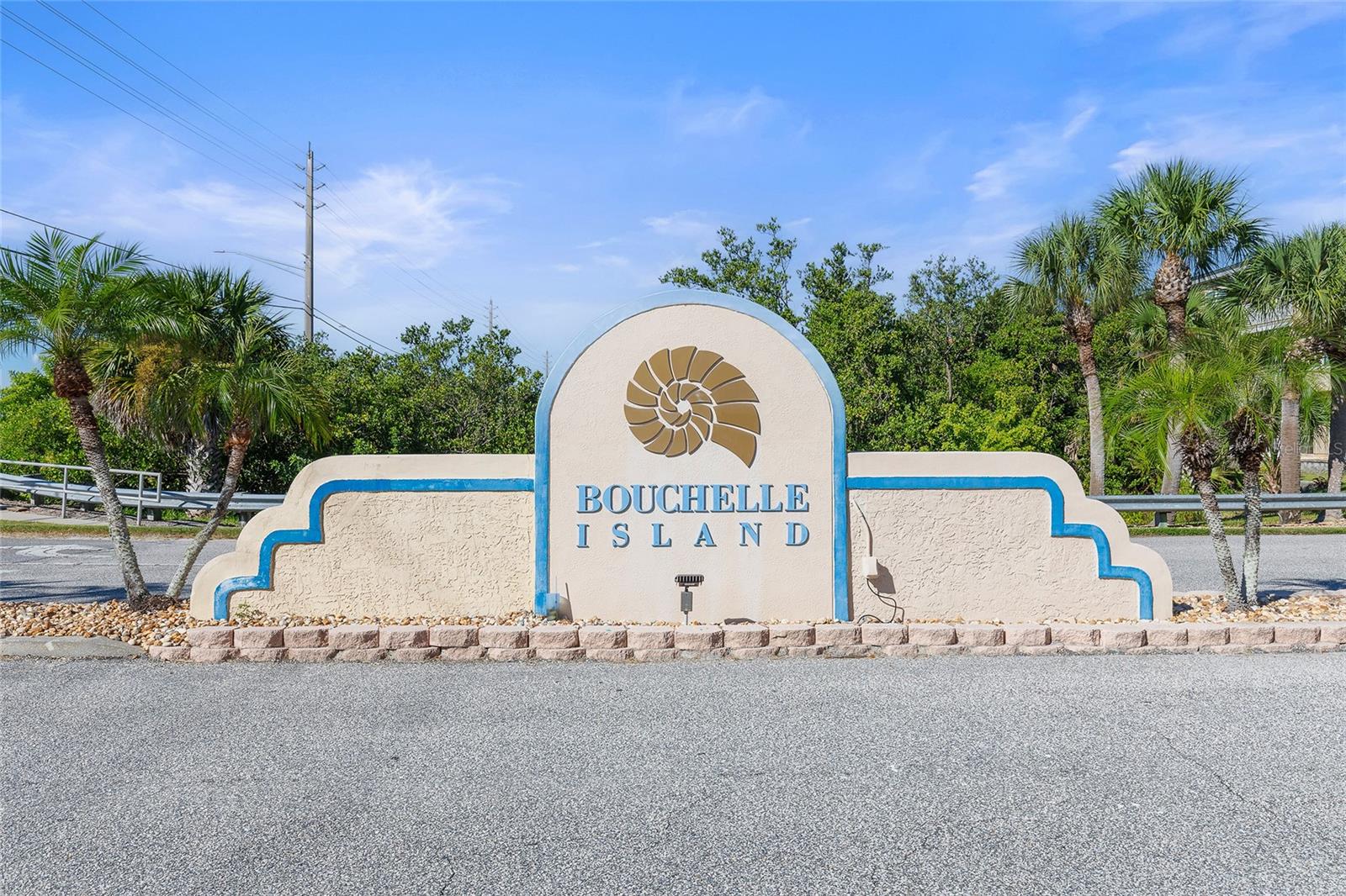 Image 2 of 65 For 426 Bouchelle Drive 301