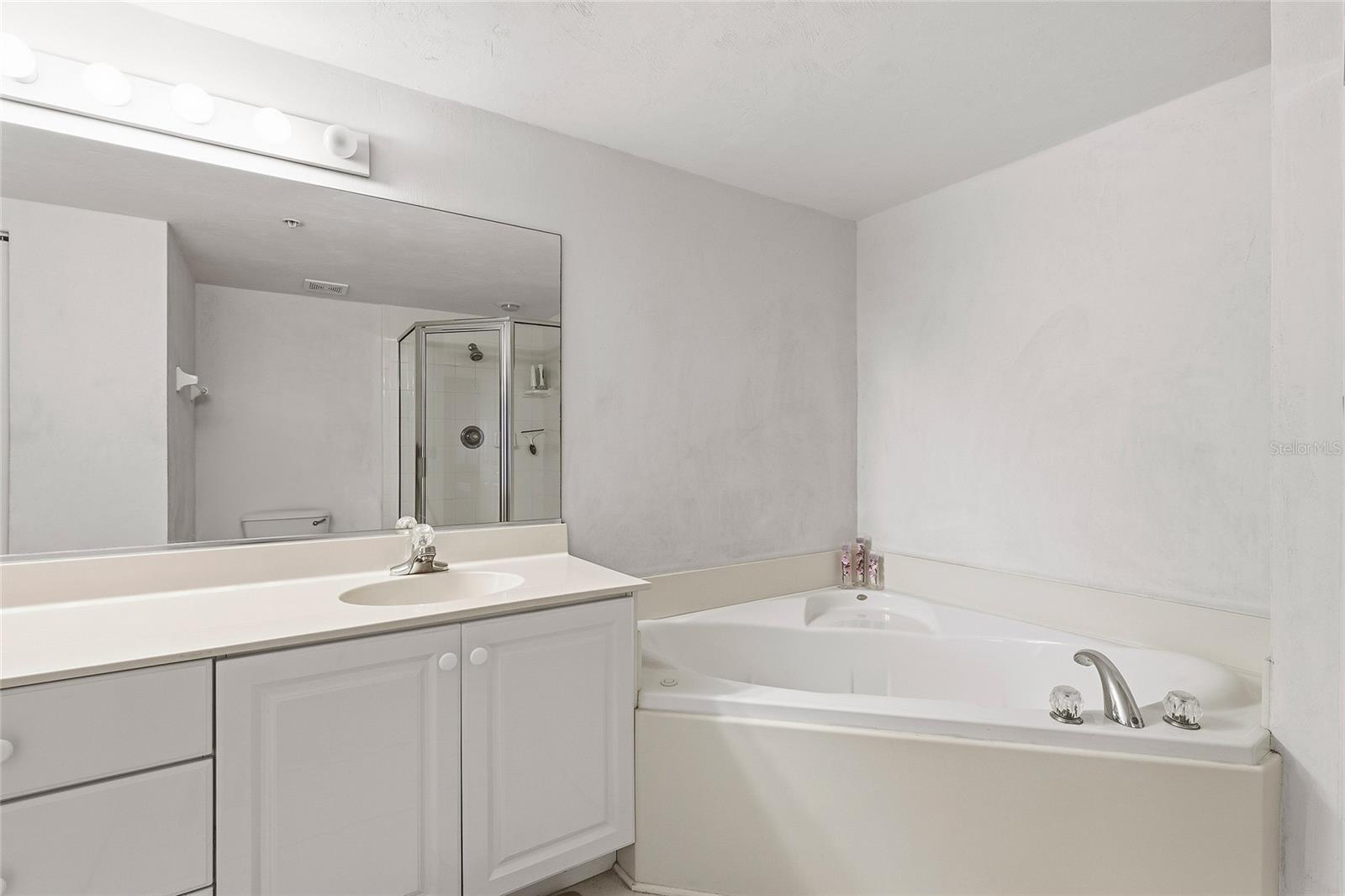 Image 28 of 65 For 426 Bouchelle Drive 301