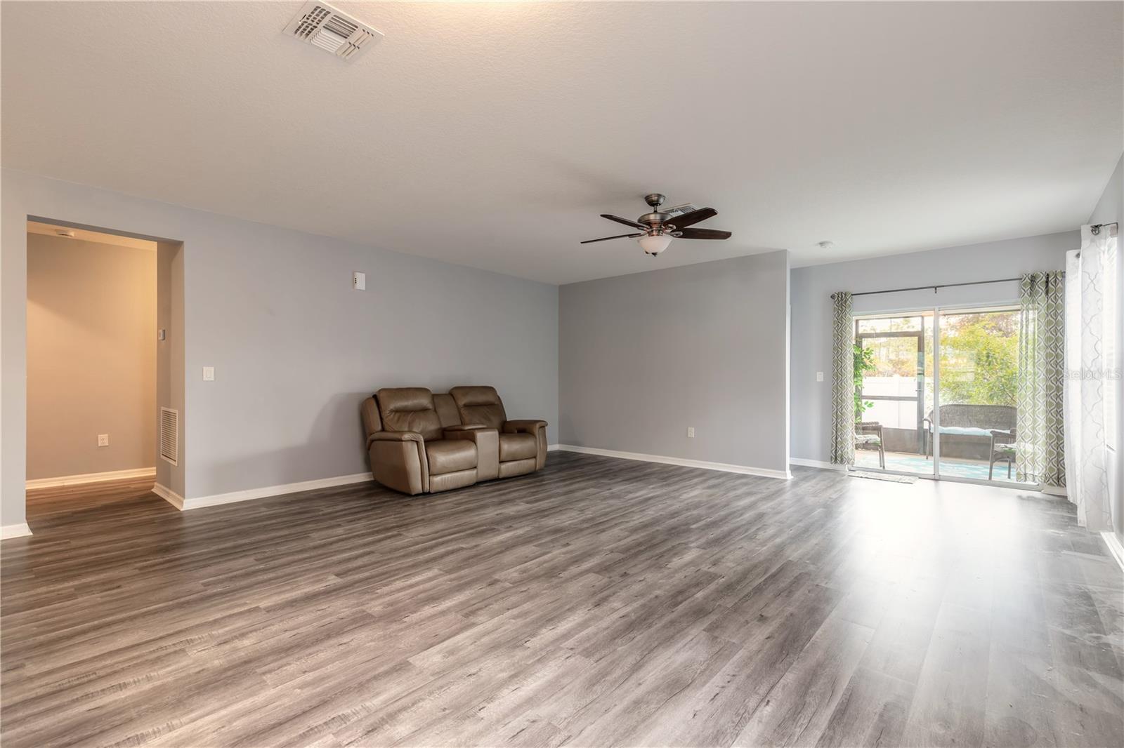 Image 11 of 37 For 2612 Star Coral Lane