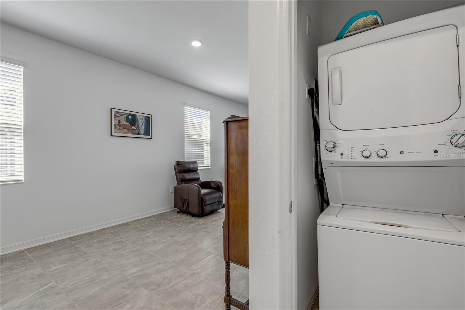 Image 11 of 73 For 5256 Red Coral Circle