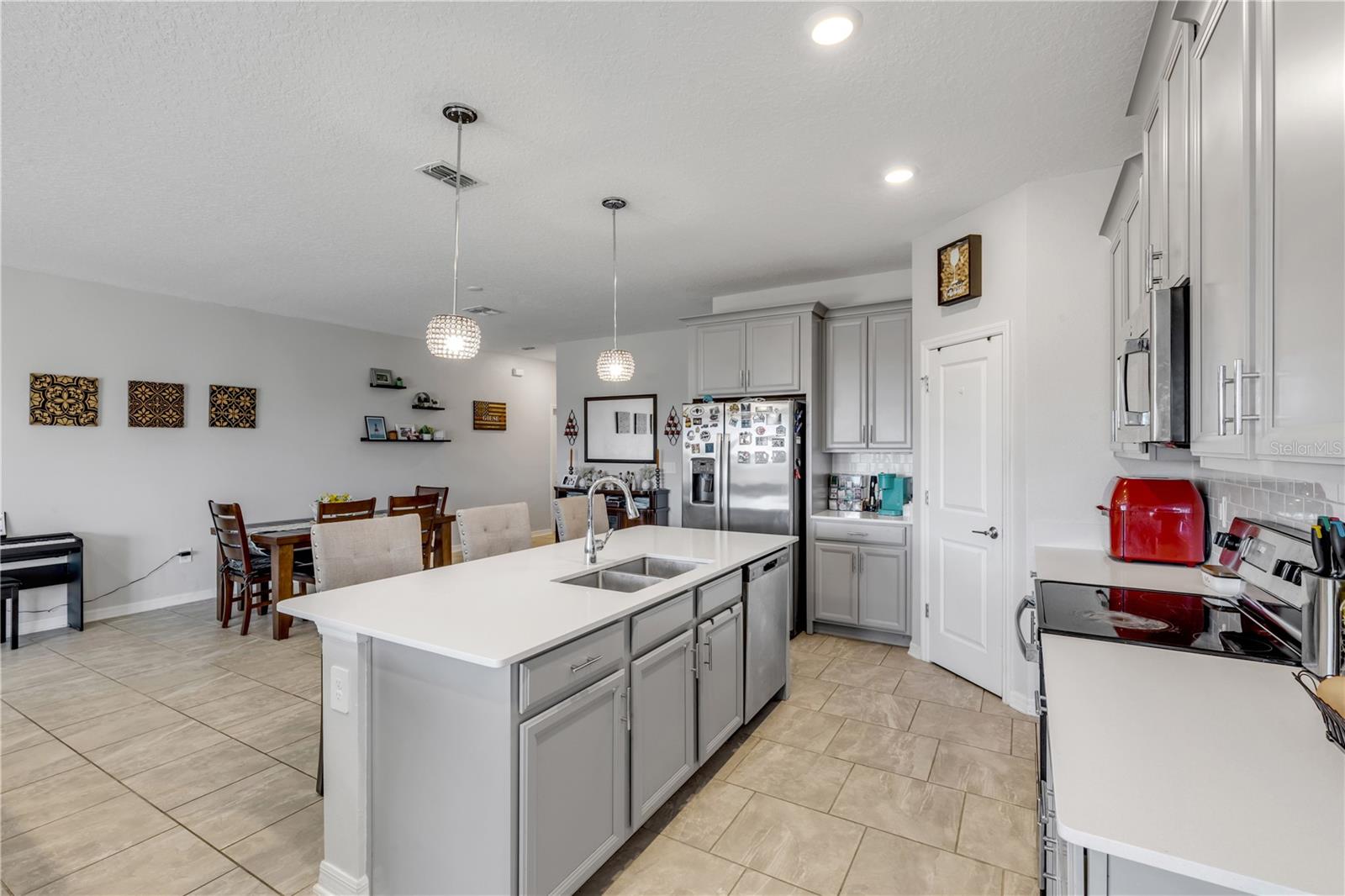 Image 26 of 73 For 5256 Red Coral Circle