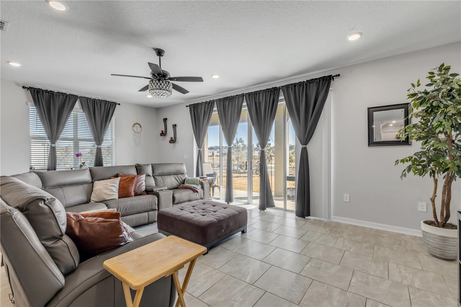 Image 31 of 73 For 5256 Red Coral Circle