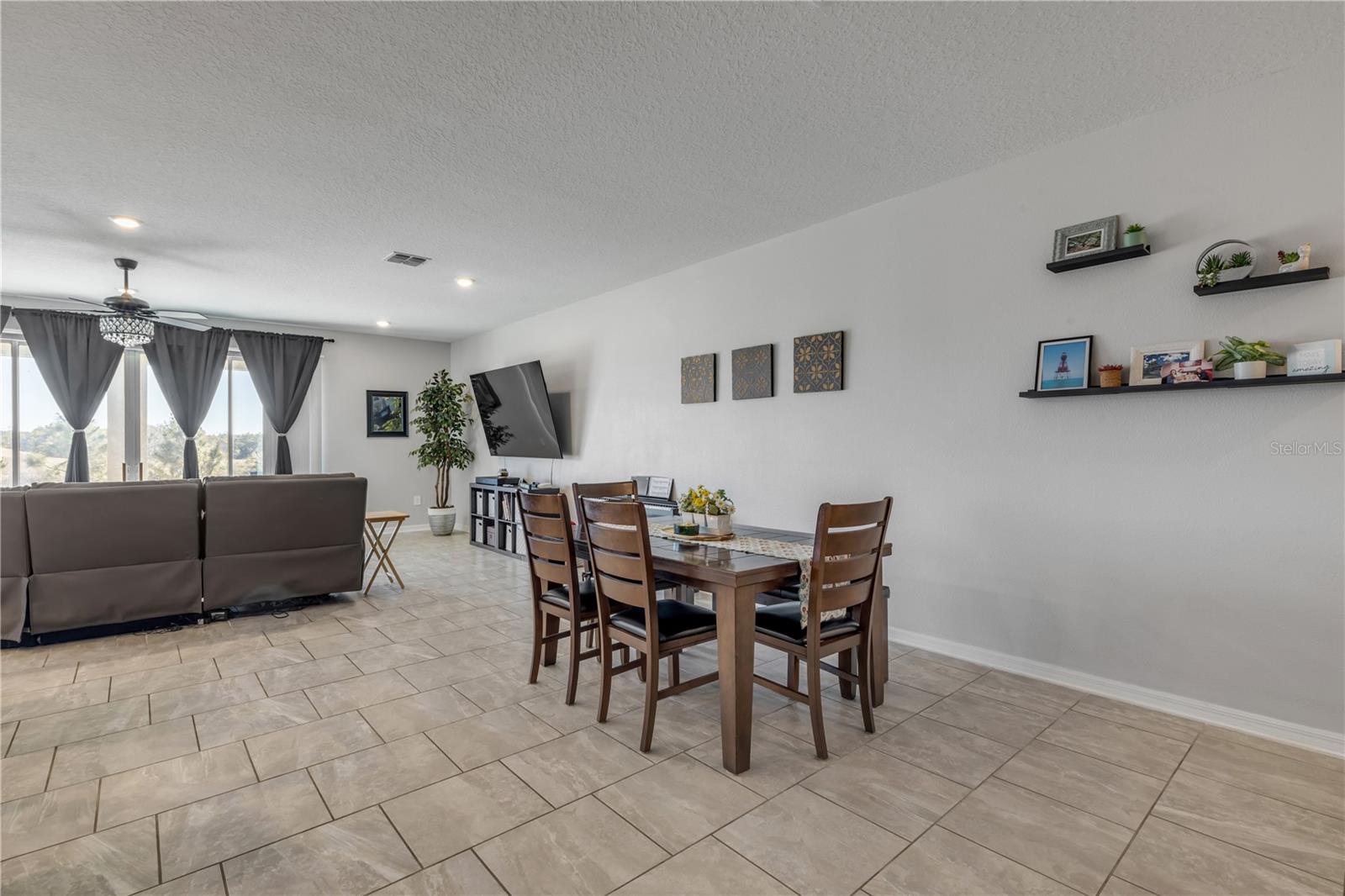 Image 34 of 73 For 5256 Red Coral Circle