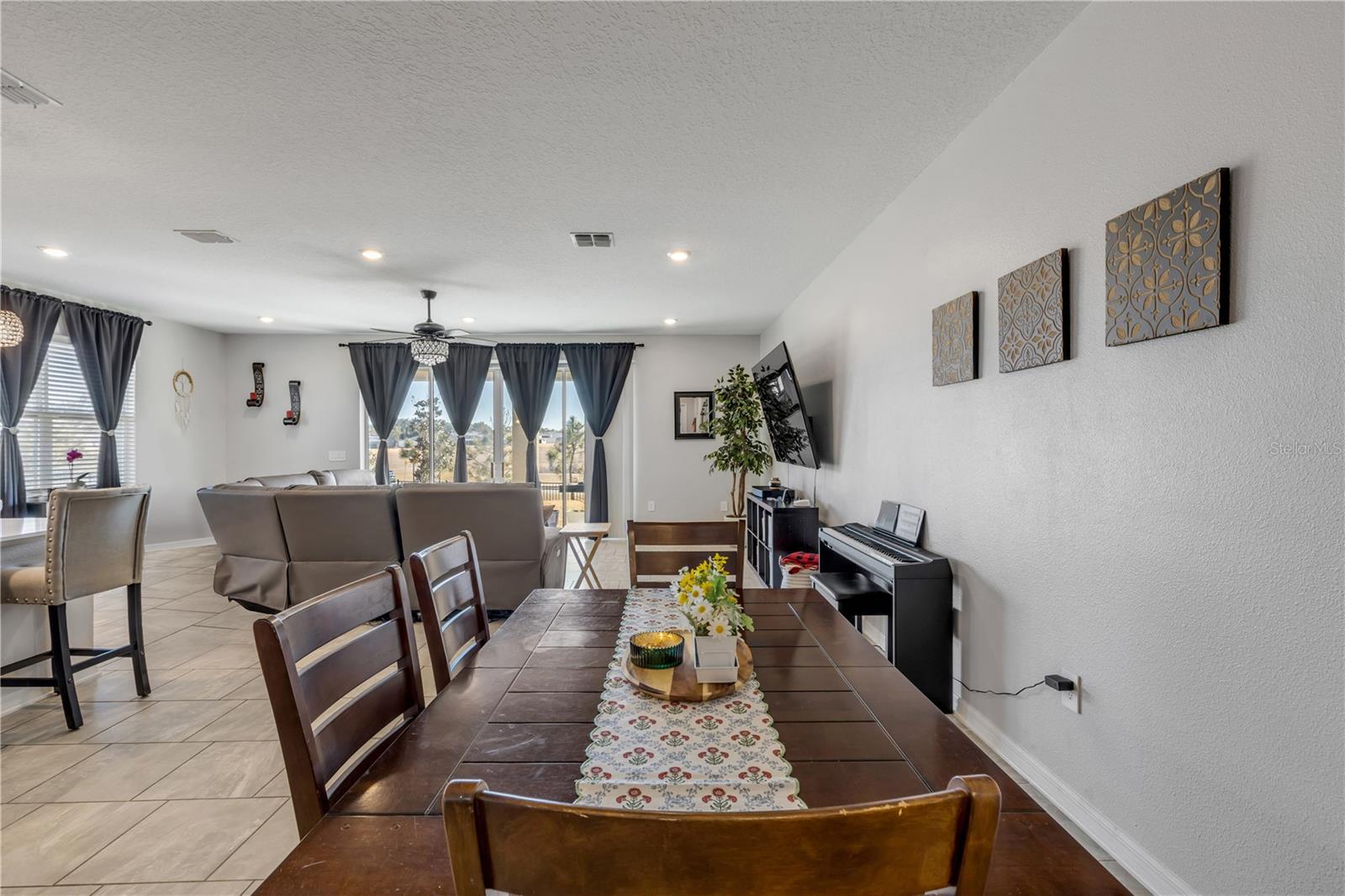 Image 36 of 73 For 5256 Red Coral Circle