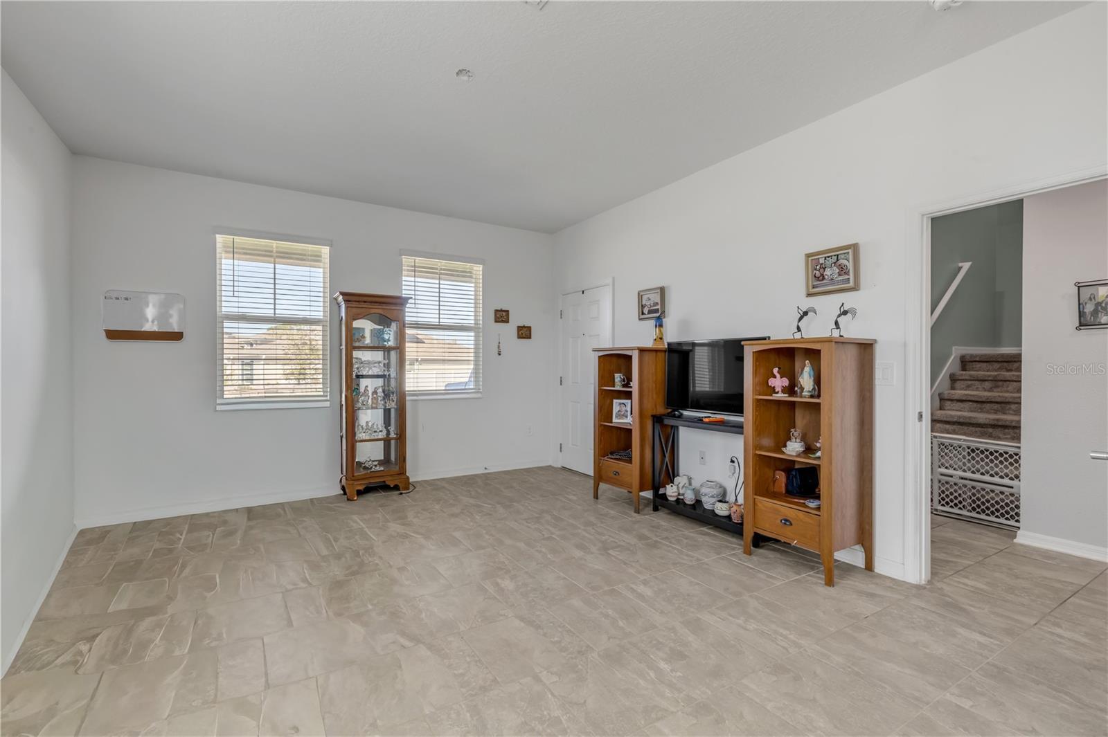 Image 7 of 73 For 5256 Red Coral Circle