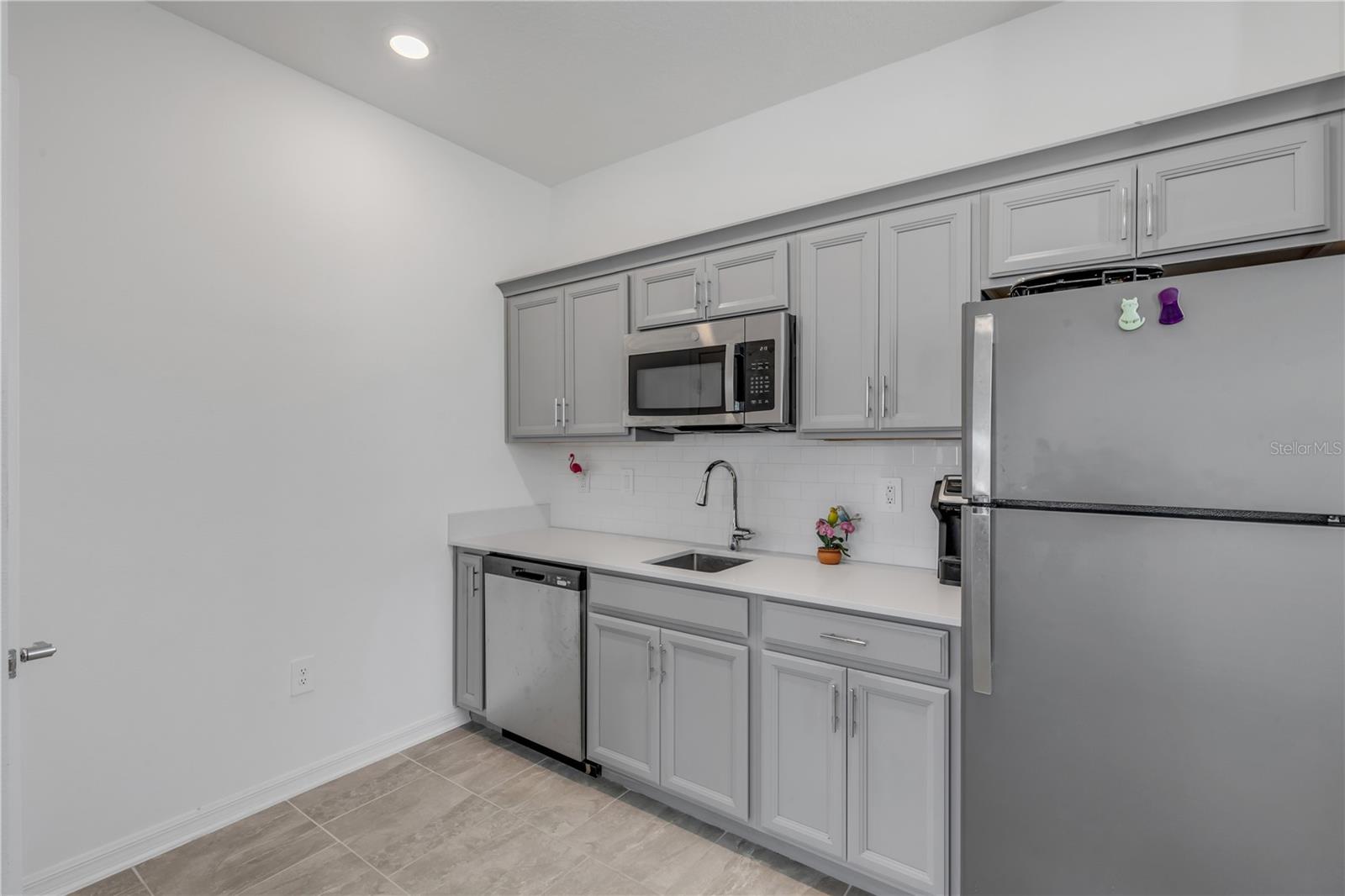 Image 9 of 73 For 5256 Red Coral Circle