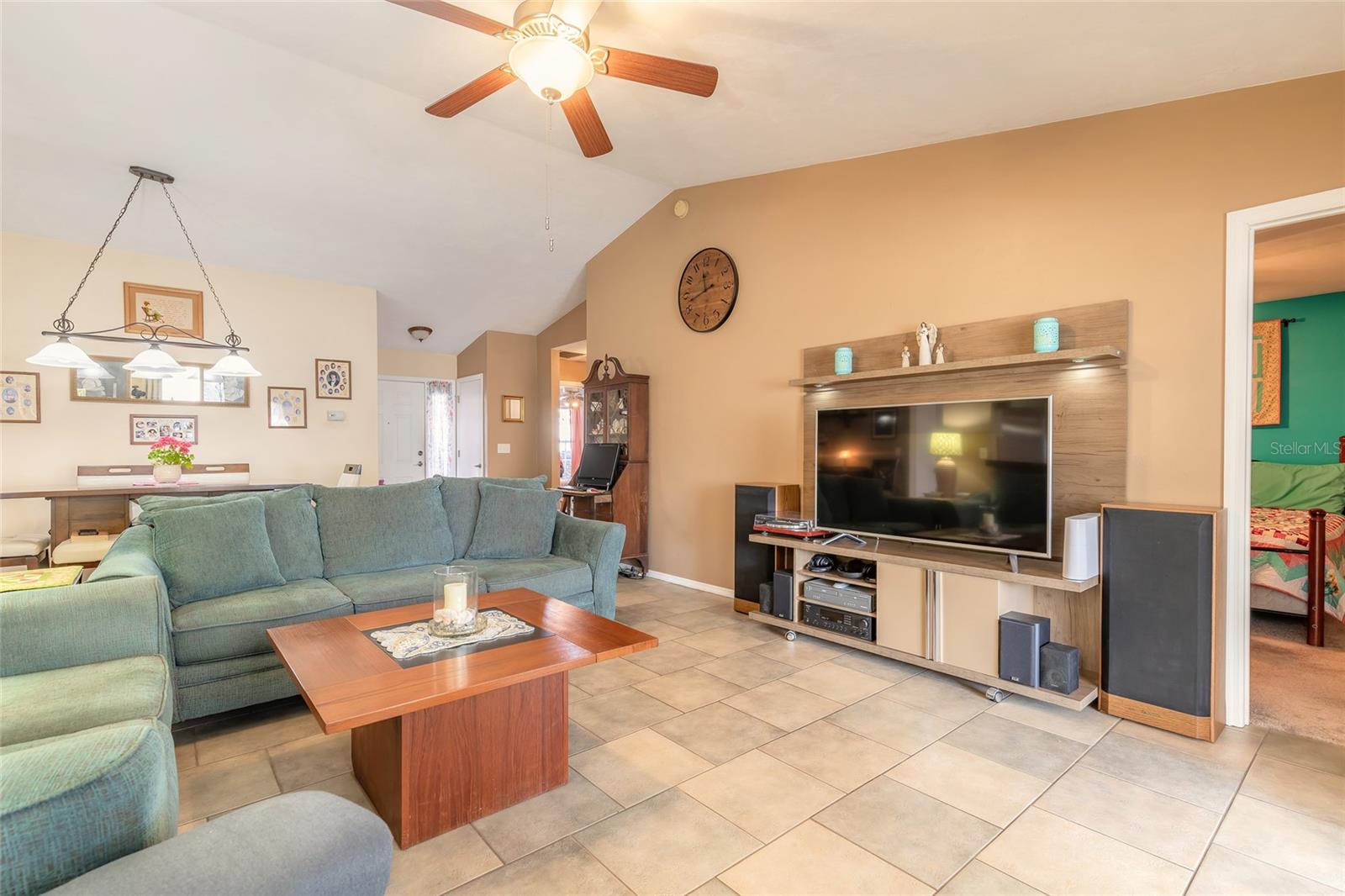 Image 12 of 39 For 1046 Pocatello Court