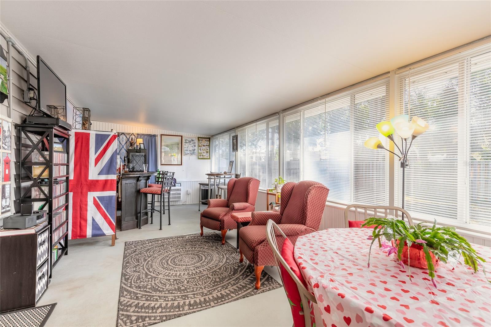 Image 17 of 39 For 1046 Pocatello Court