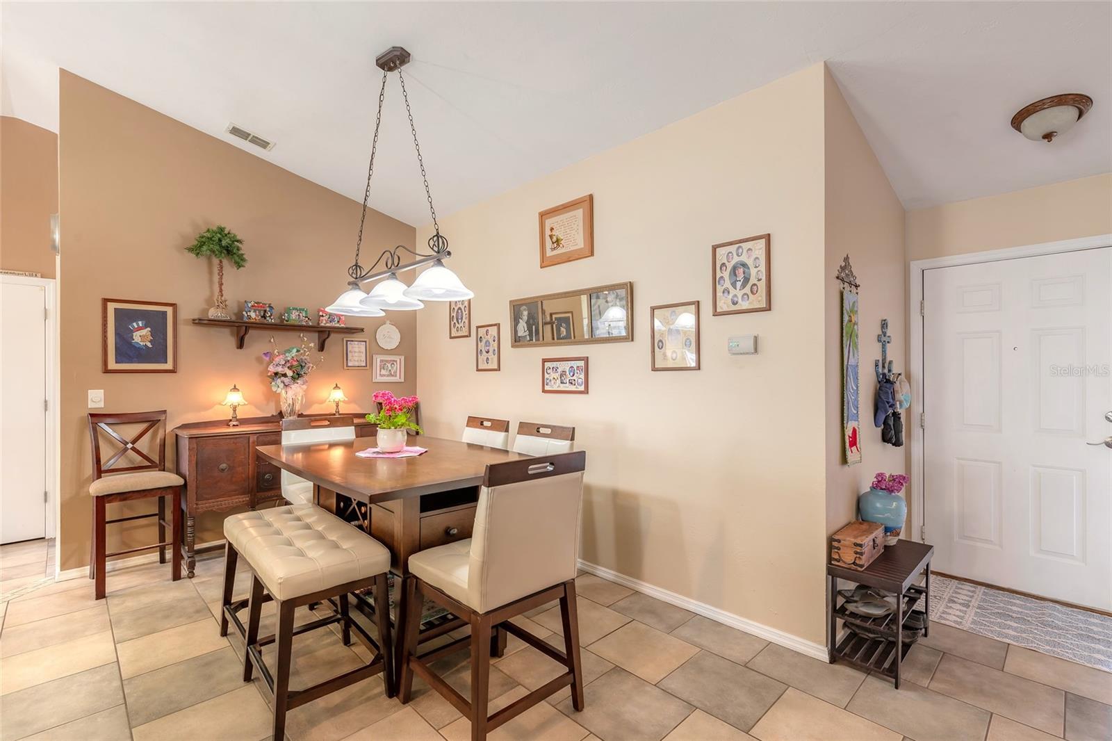 Image 6 of 39 For 1046 Pocatello Court