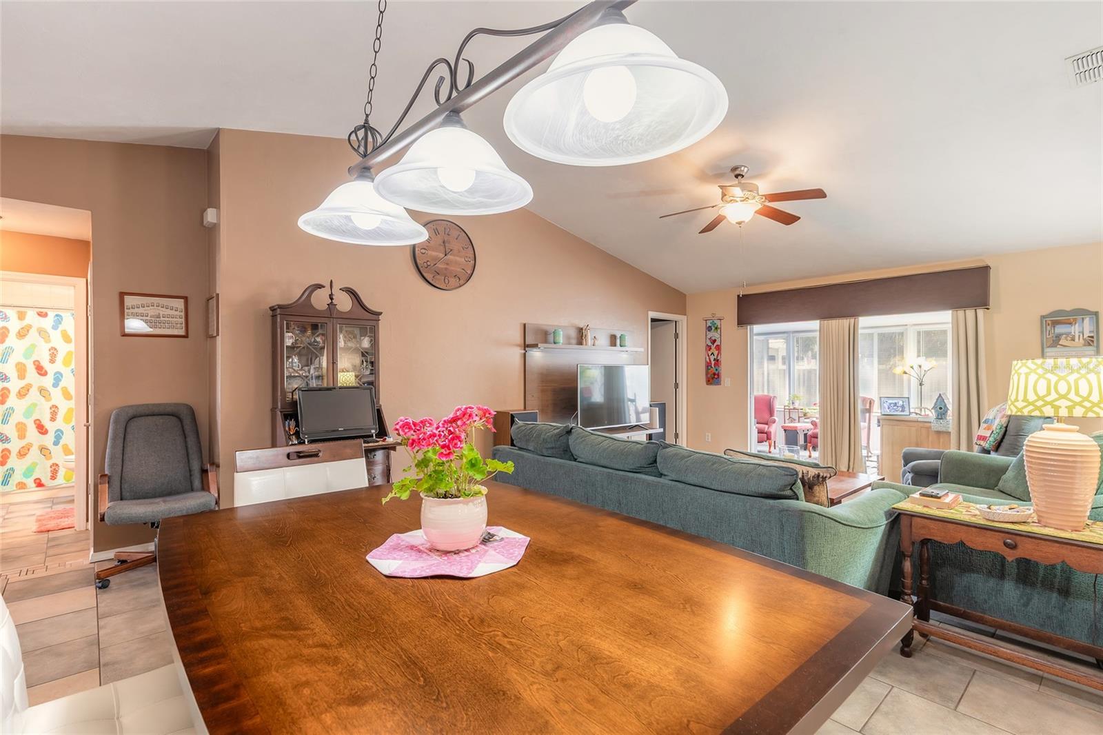 Image 8 of 39 For 1046 Pocatello Court