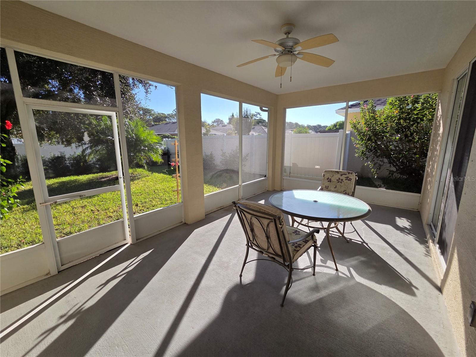 Image 23 of 32 For 527 Safe Harbor Drive