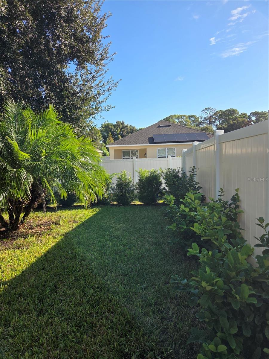 Image 26 of 32 For 527 Safe Harbor Drive