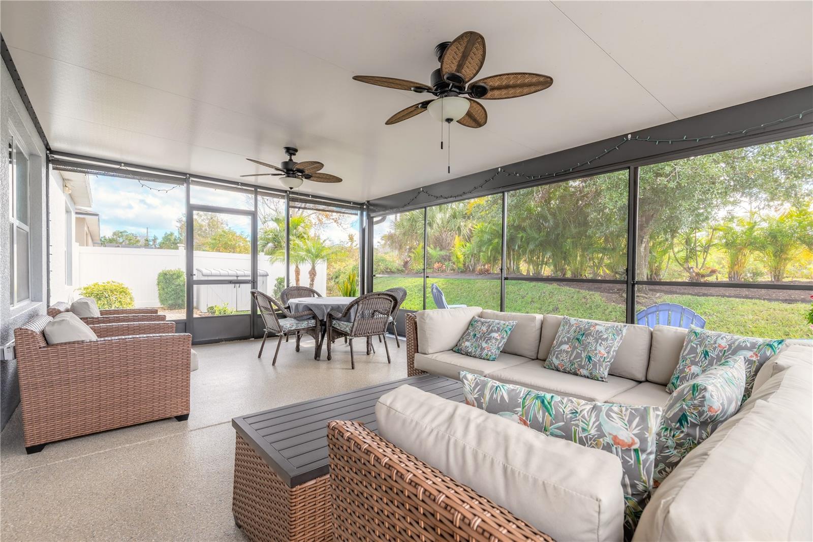 Image 26 of 34 For 2608 Star Coral Lane