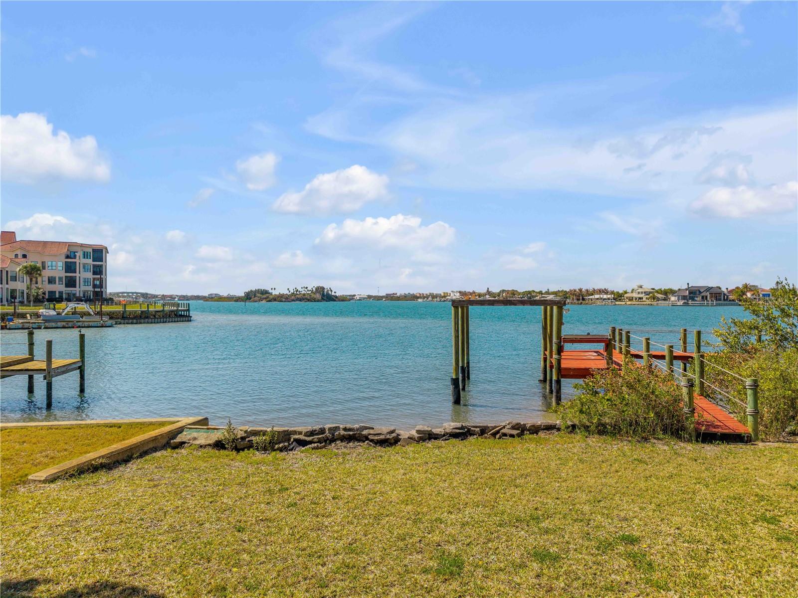 Listing photo id 0 for 508 Indian River Road