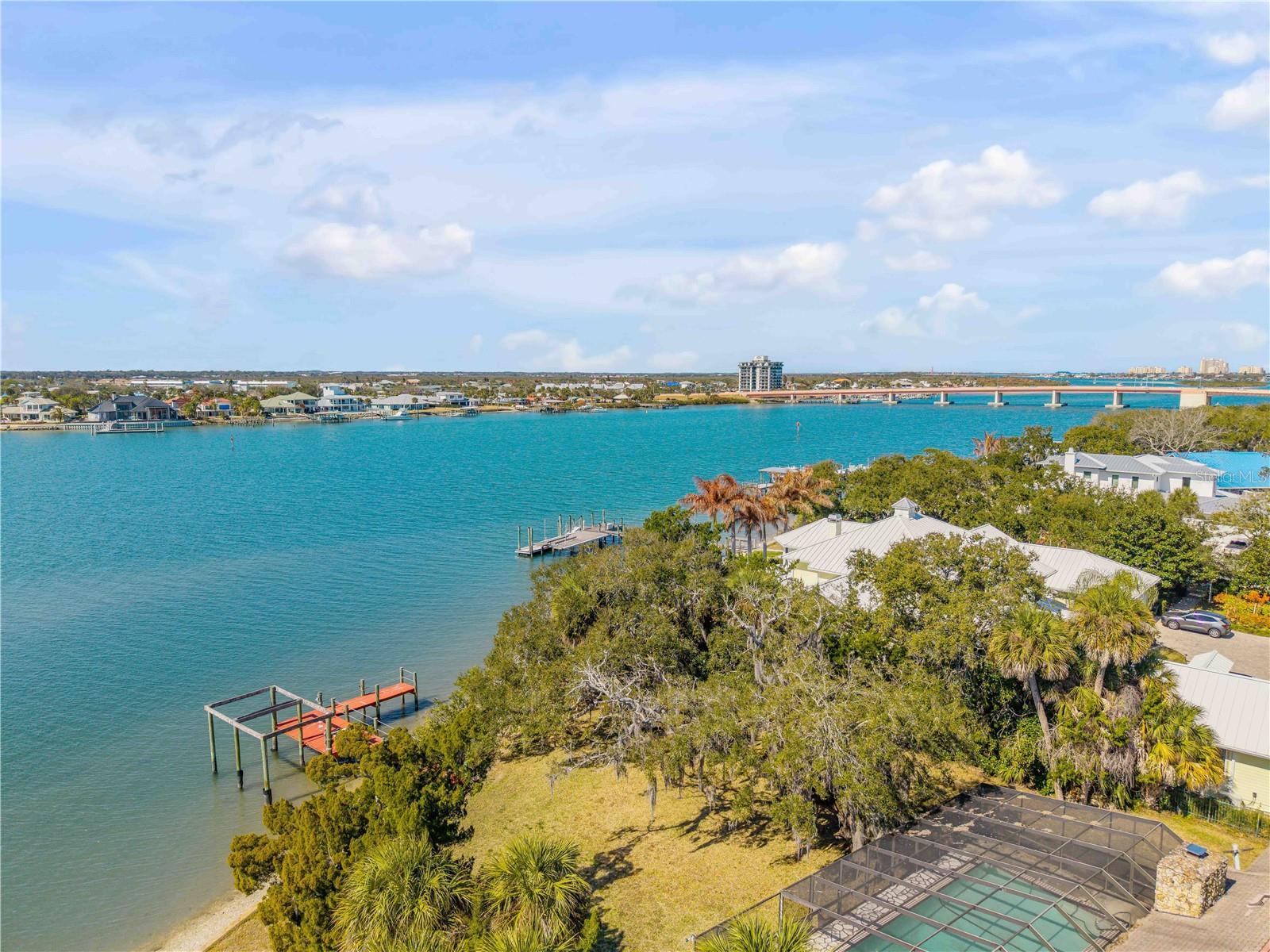 Listing photo id 2 for 508 Indian River Road