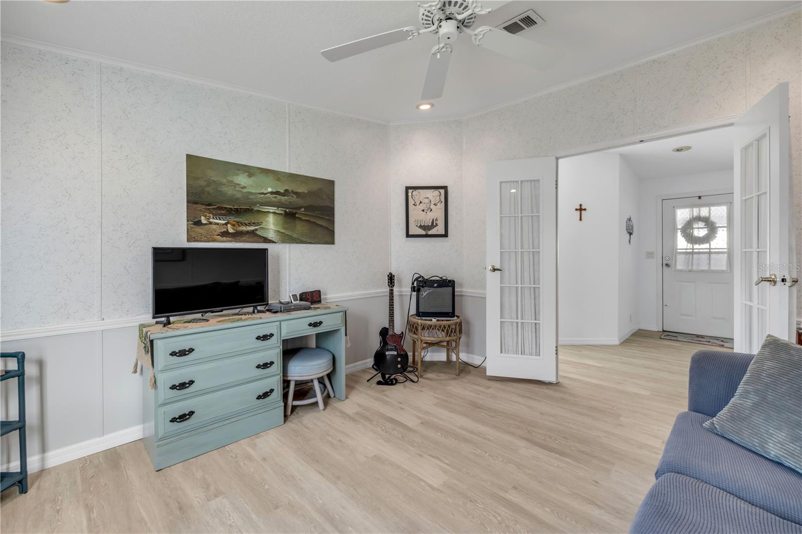 Image 46 of 71 For 290 Navajo Drive