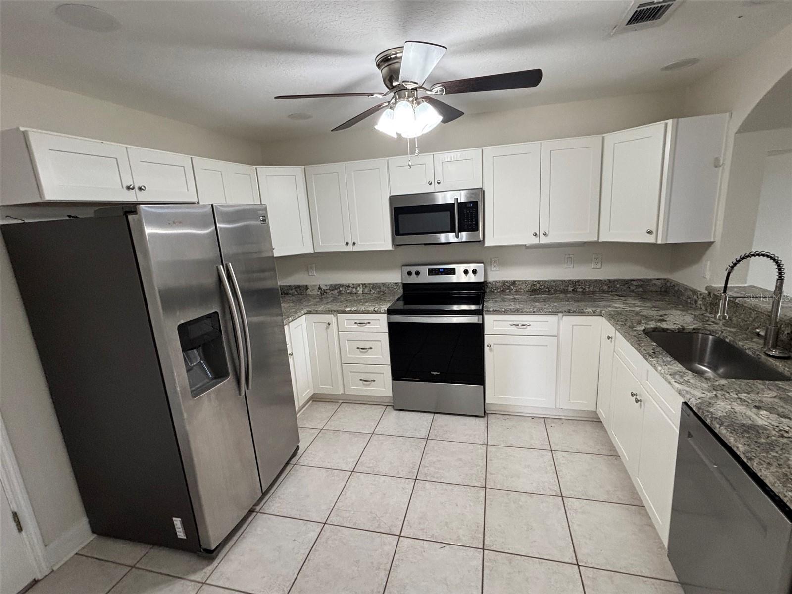 Image 5 of 39 For 3074 Ocean Shore Boulevard