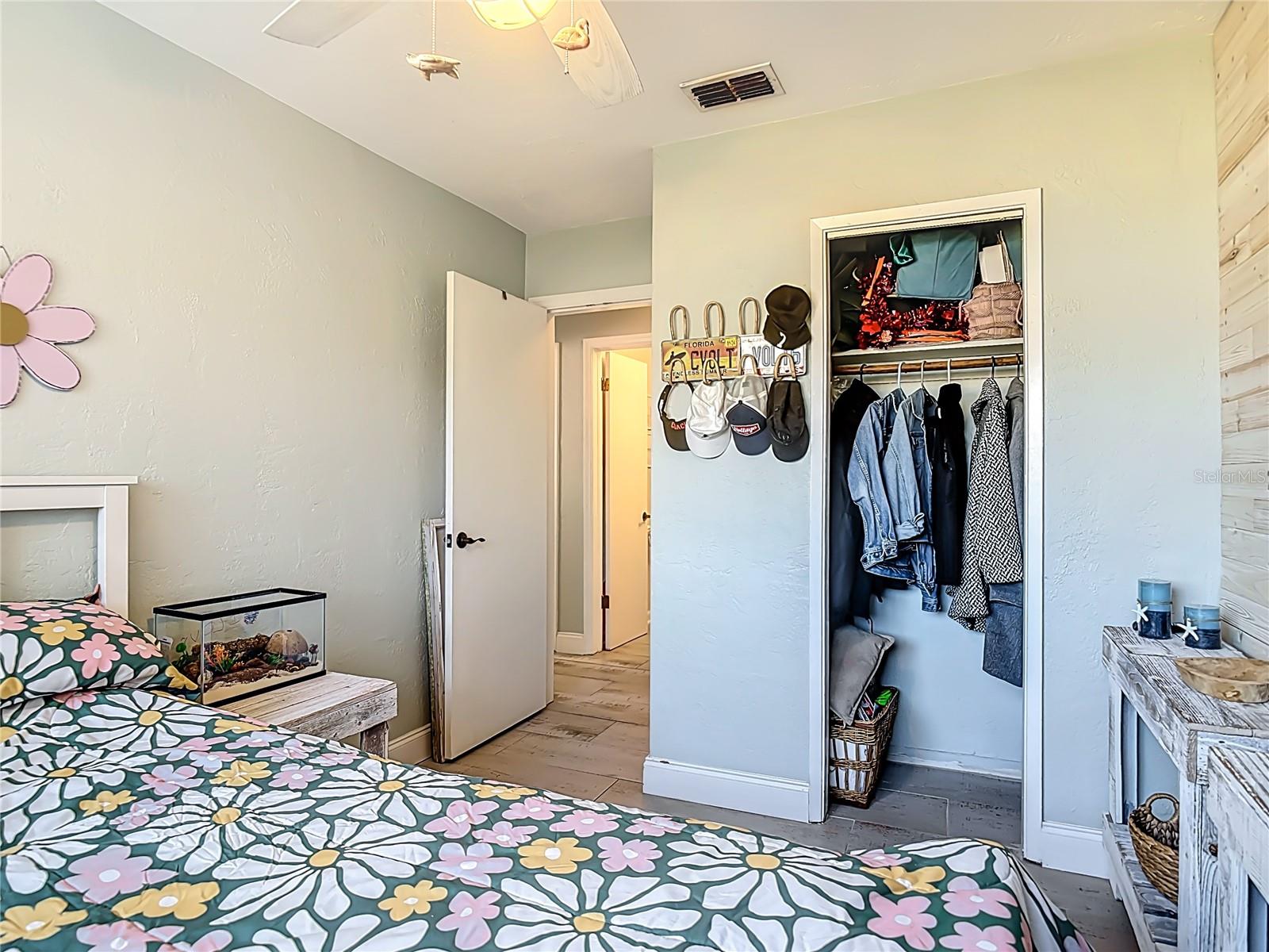 Image 22 of 43 For 829 9th Avenue