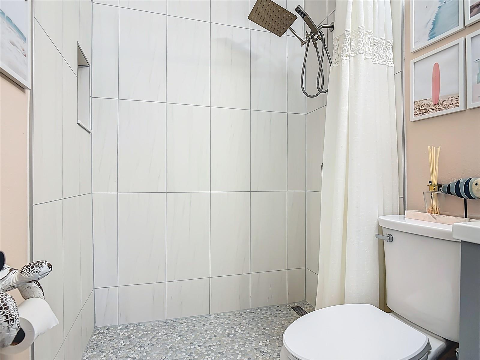 Image 29 of 43 For 829 9th Avenue